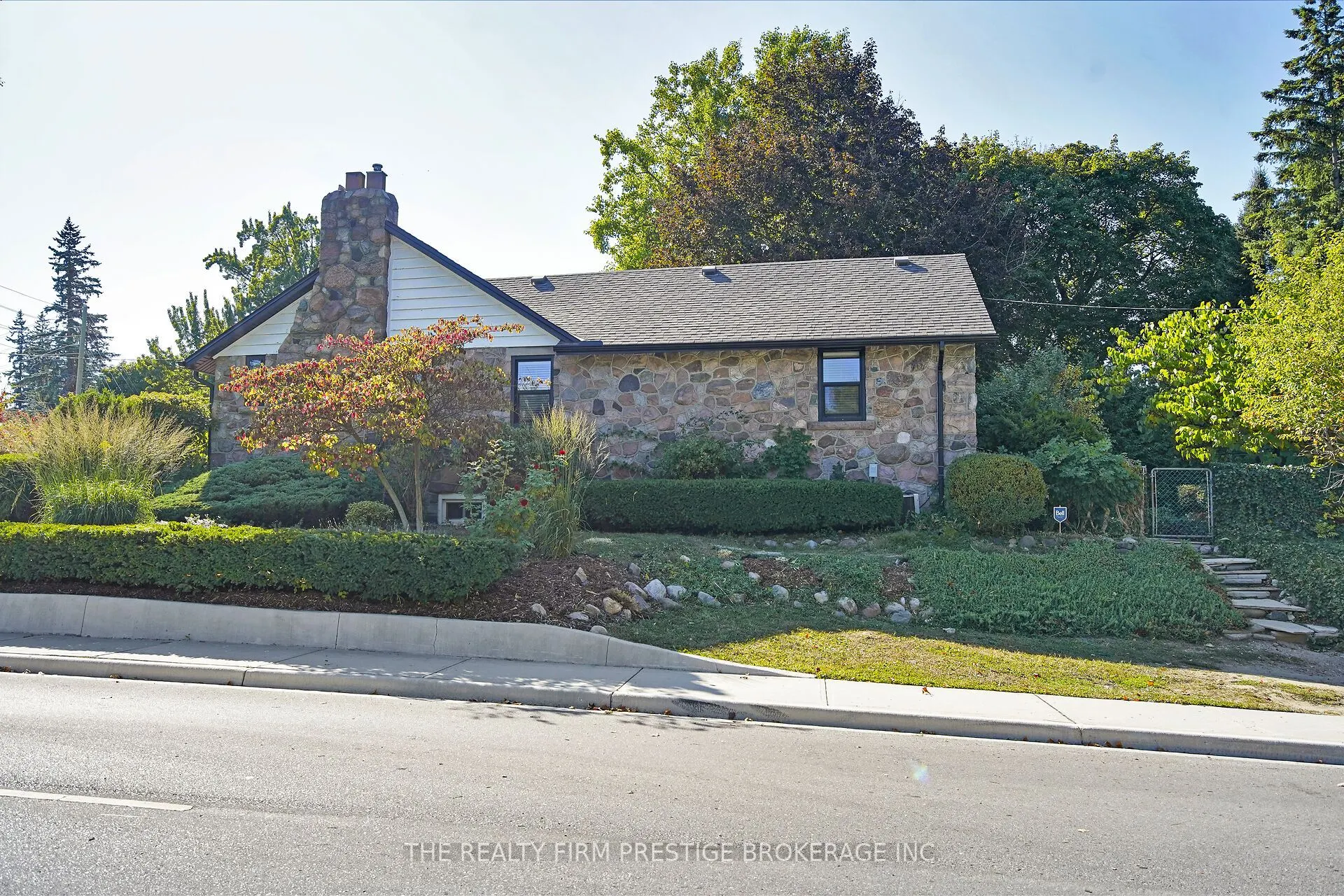 293 Riverside Drive