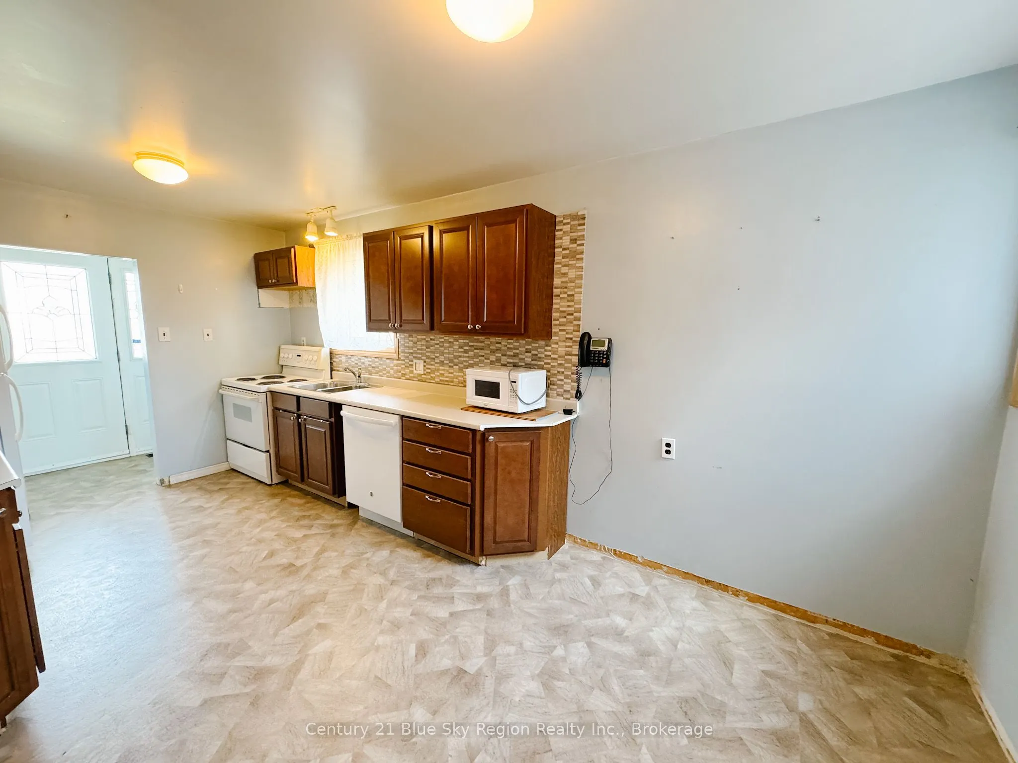 163 Beverly Road