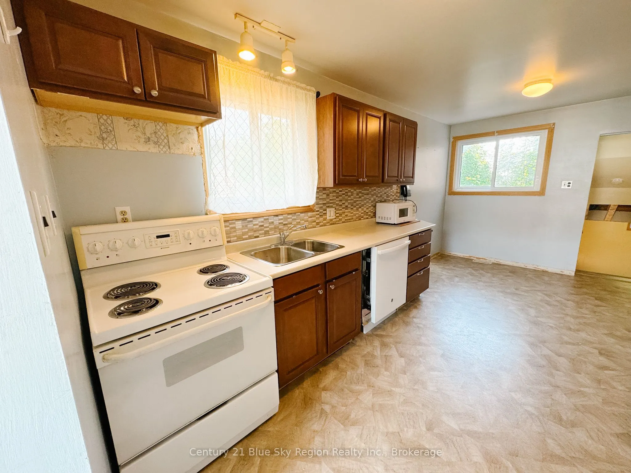 163 Beverly Road