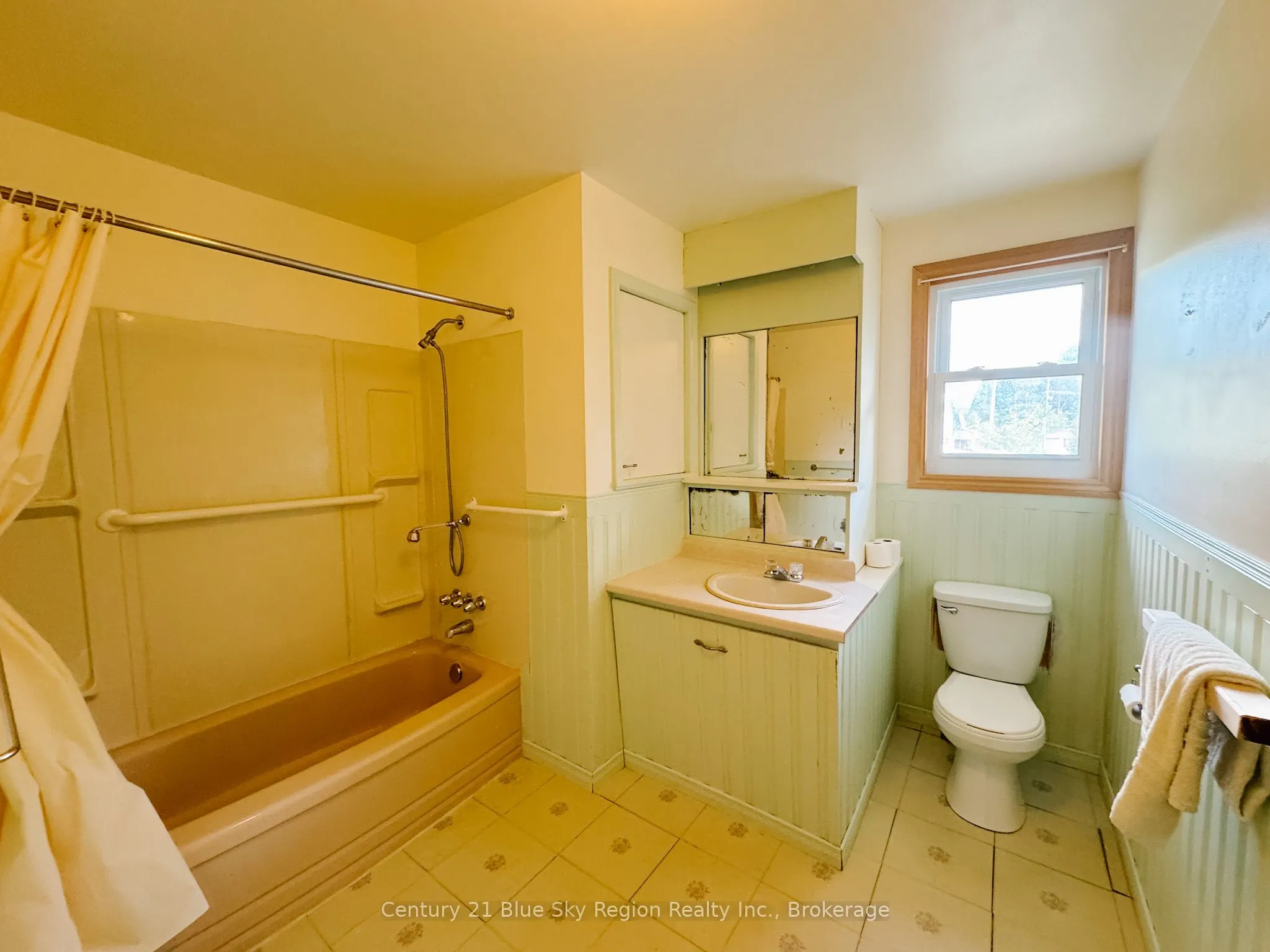 163 Beverly Road