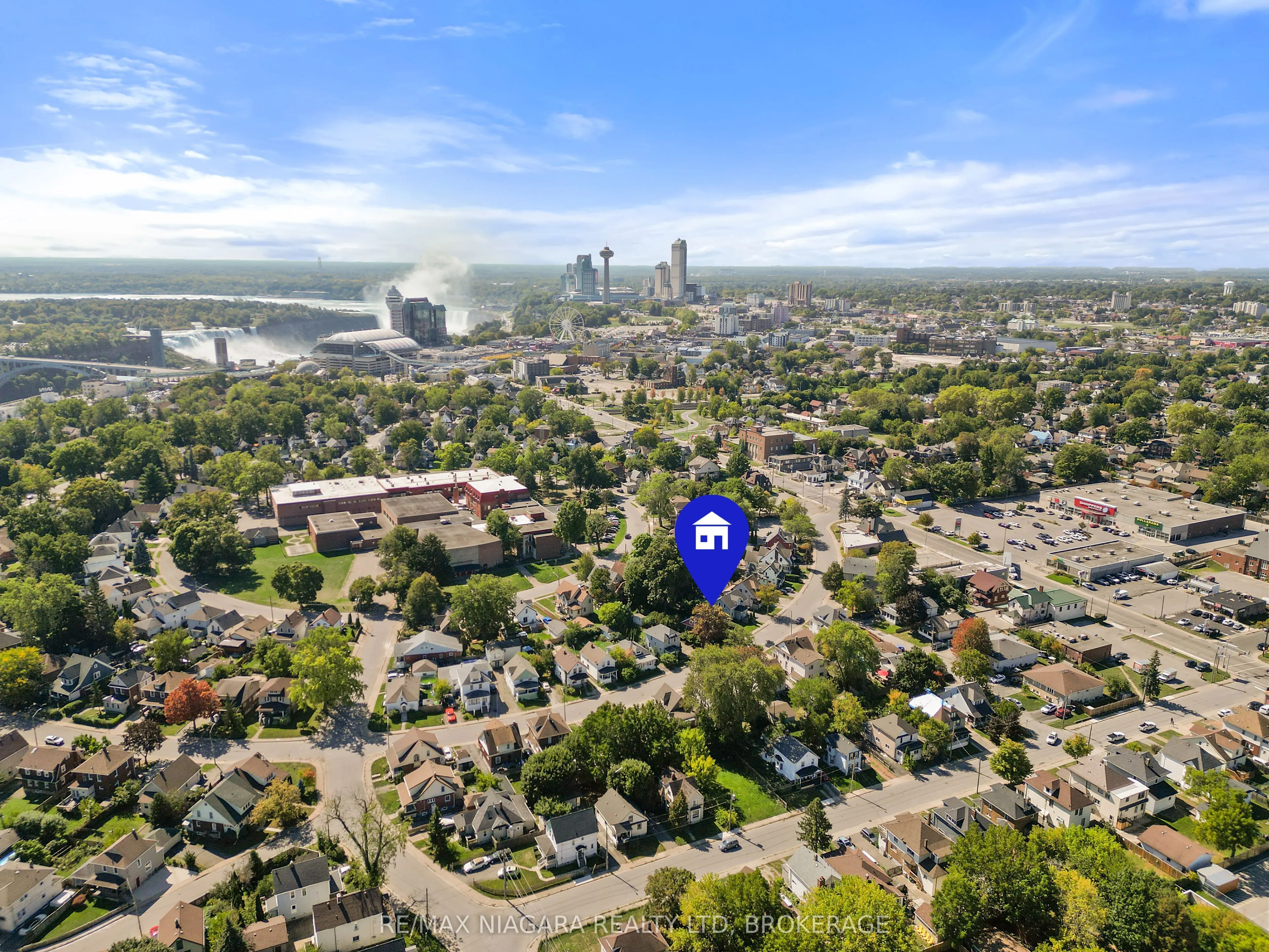 4722 Ryerson Crescent