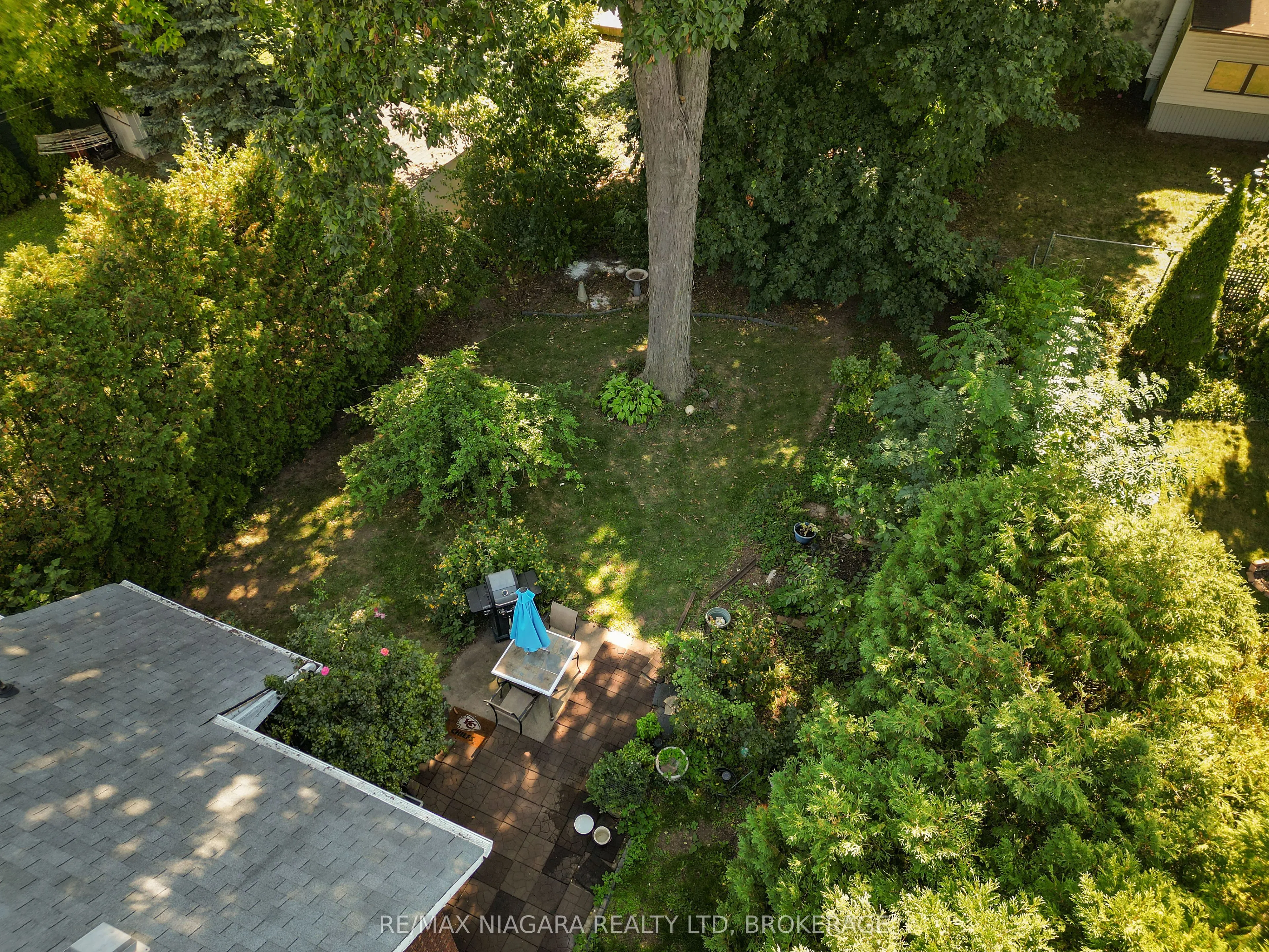 4722 Ryerson Crescent