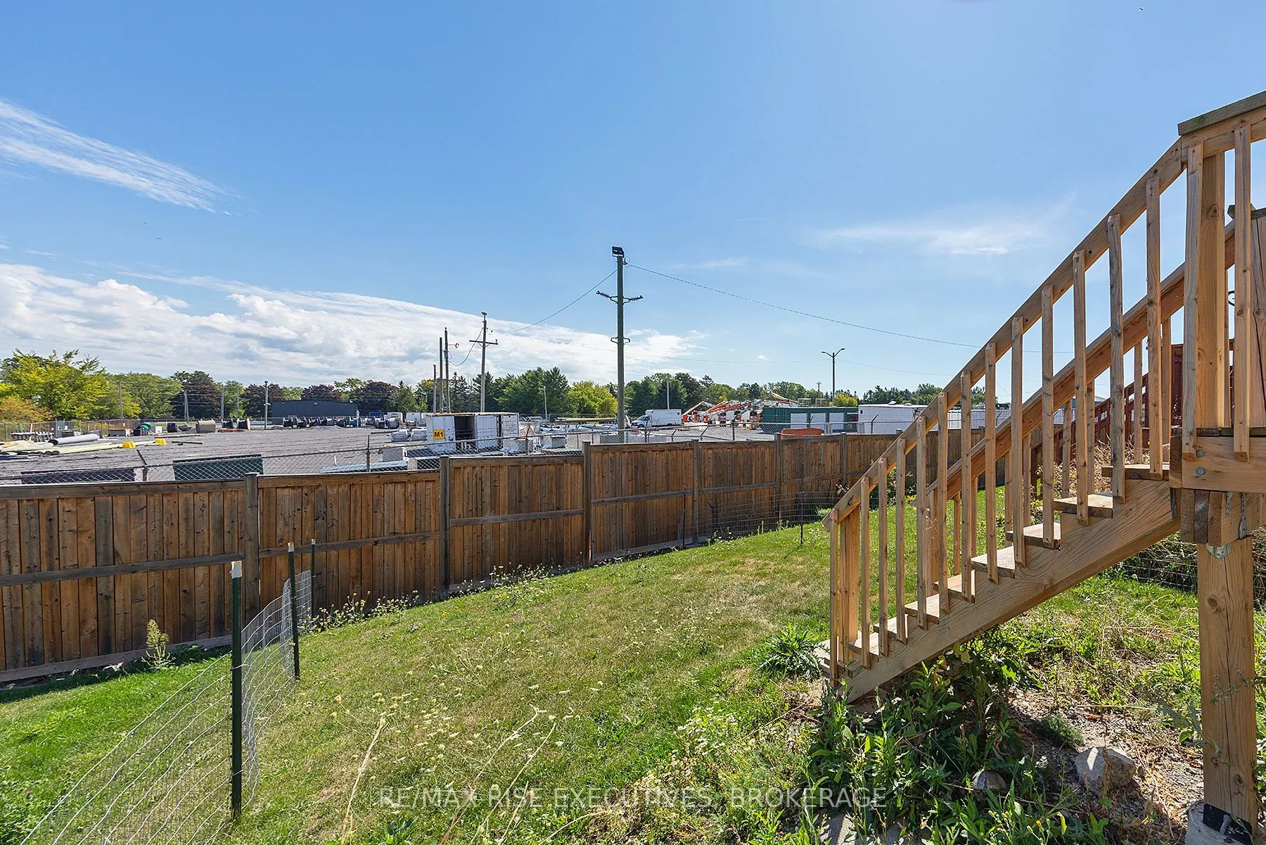 1219 Max Crescent