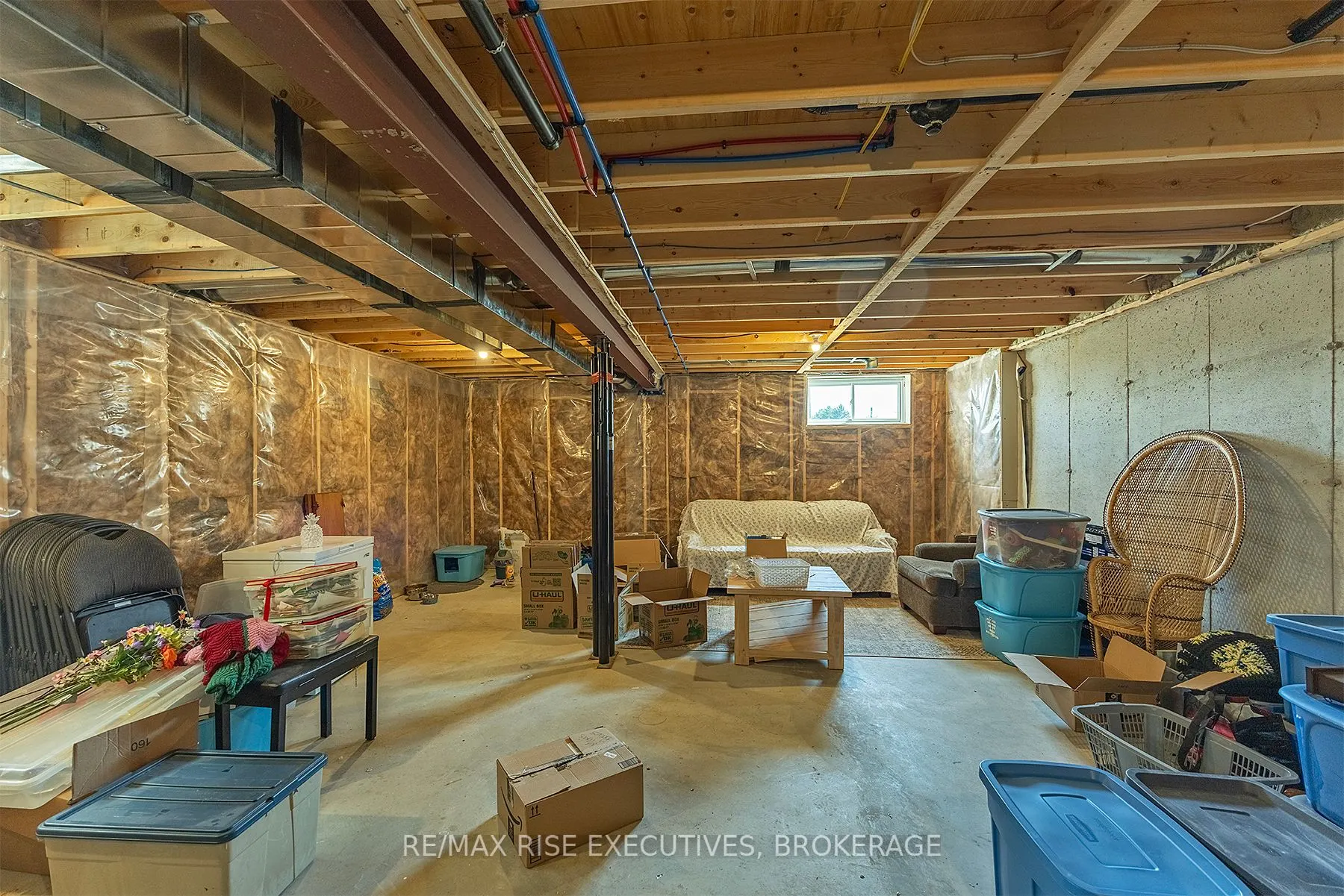 1219 Max Crescent