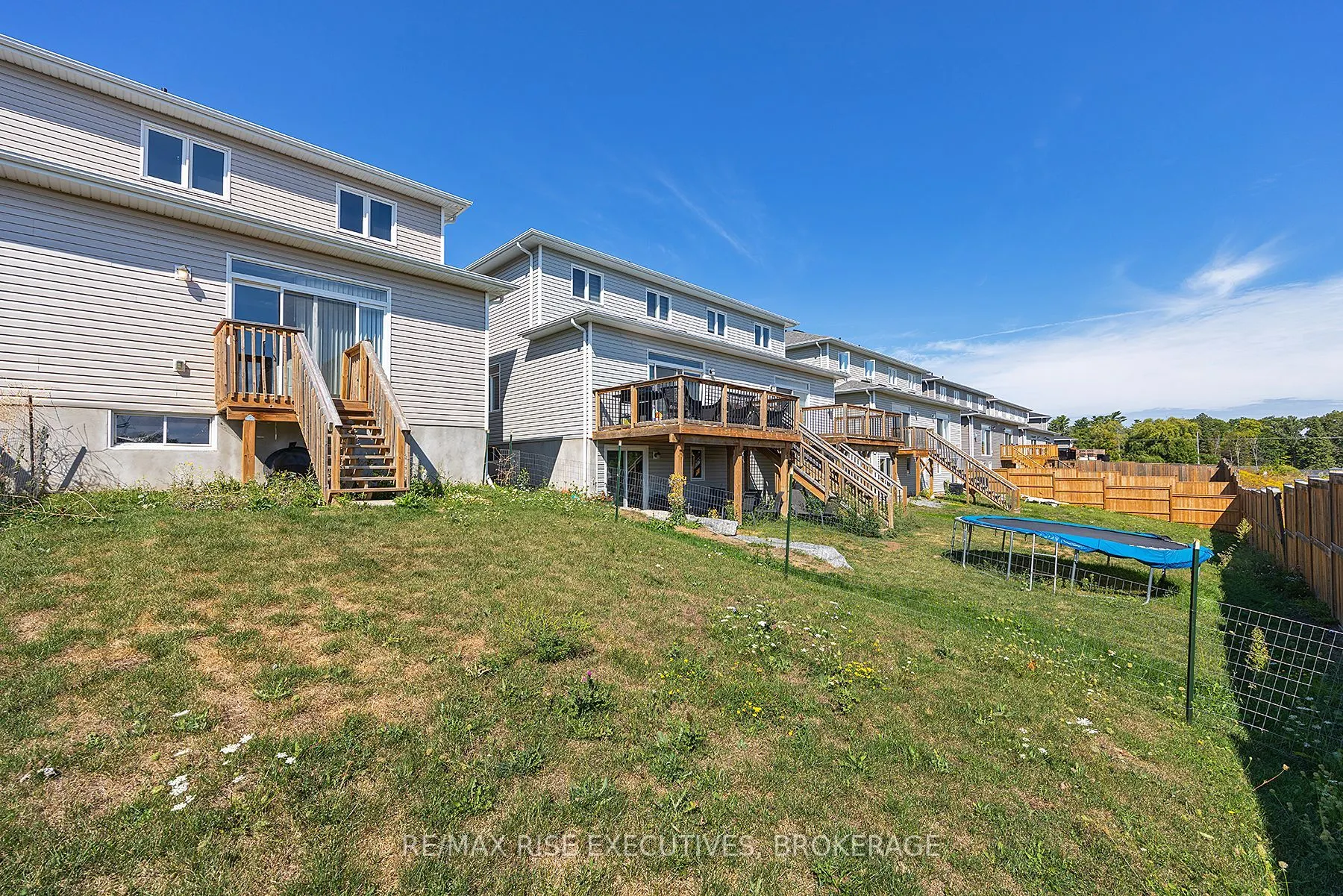 1219 Max Crescent