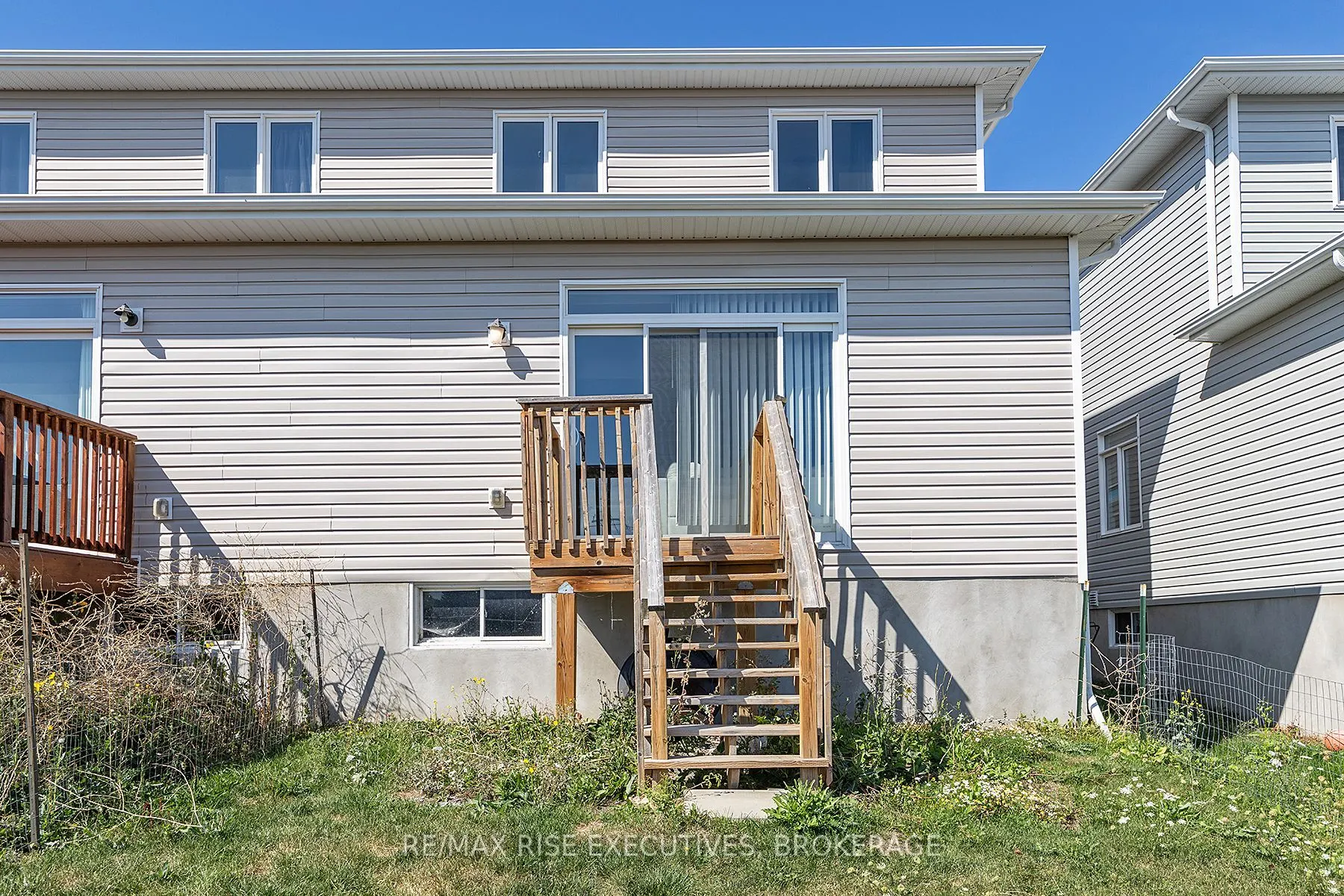 1219 Max Crescent