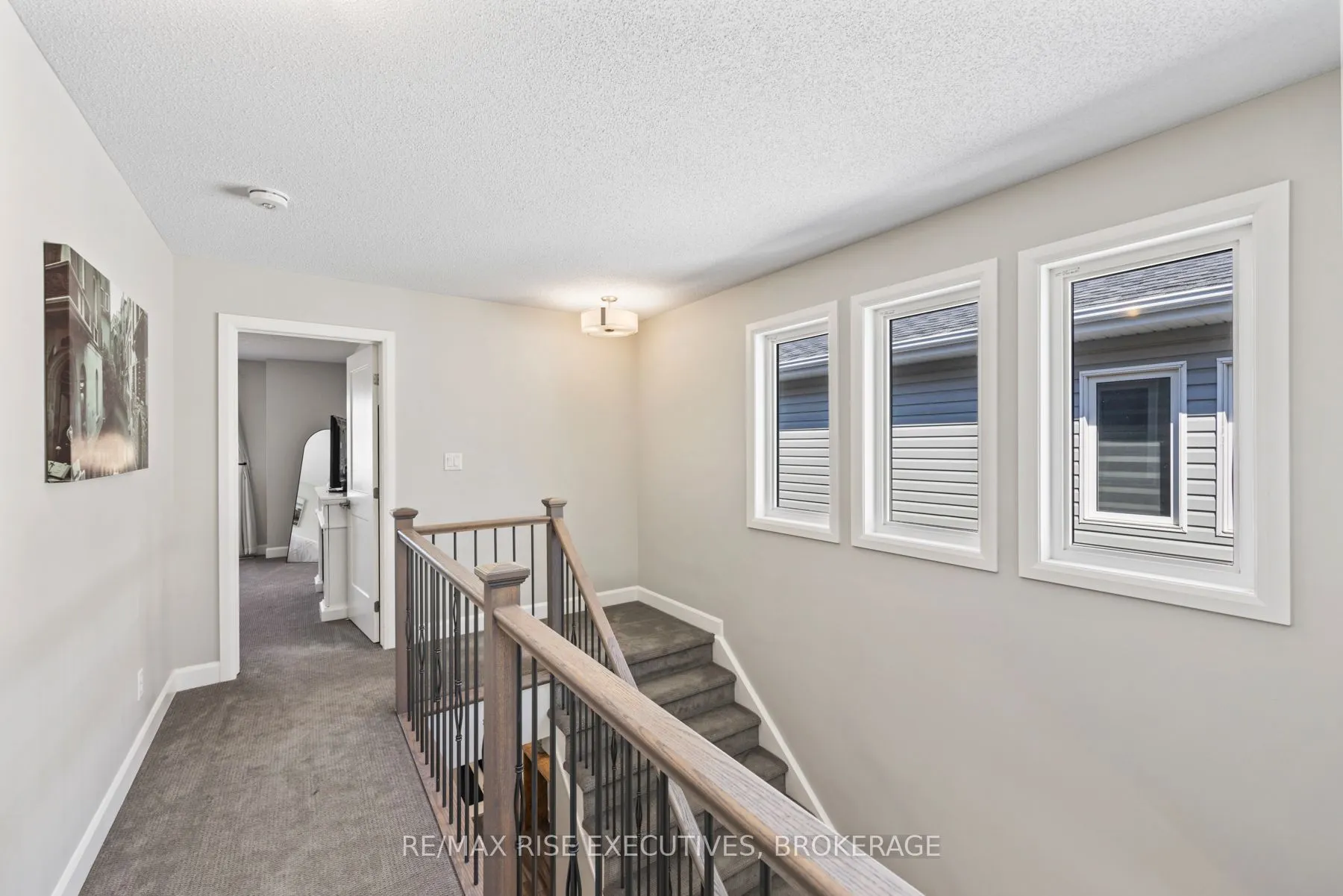 1219 Max Crescent