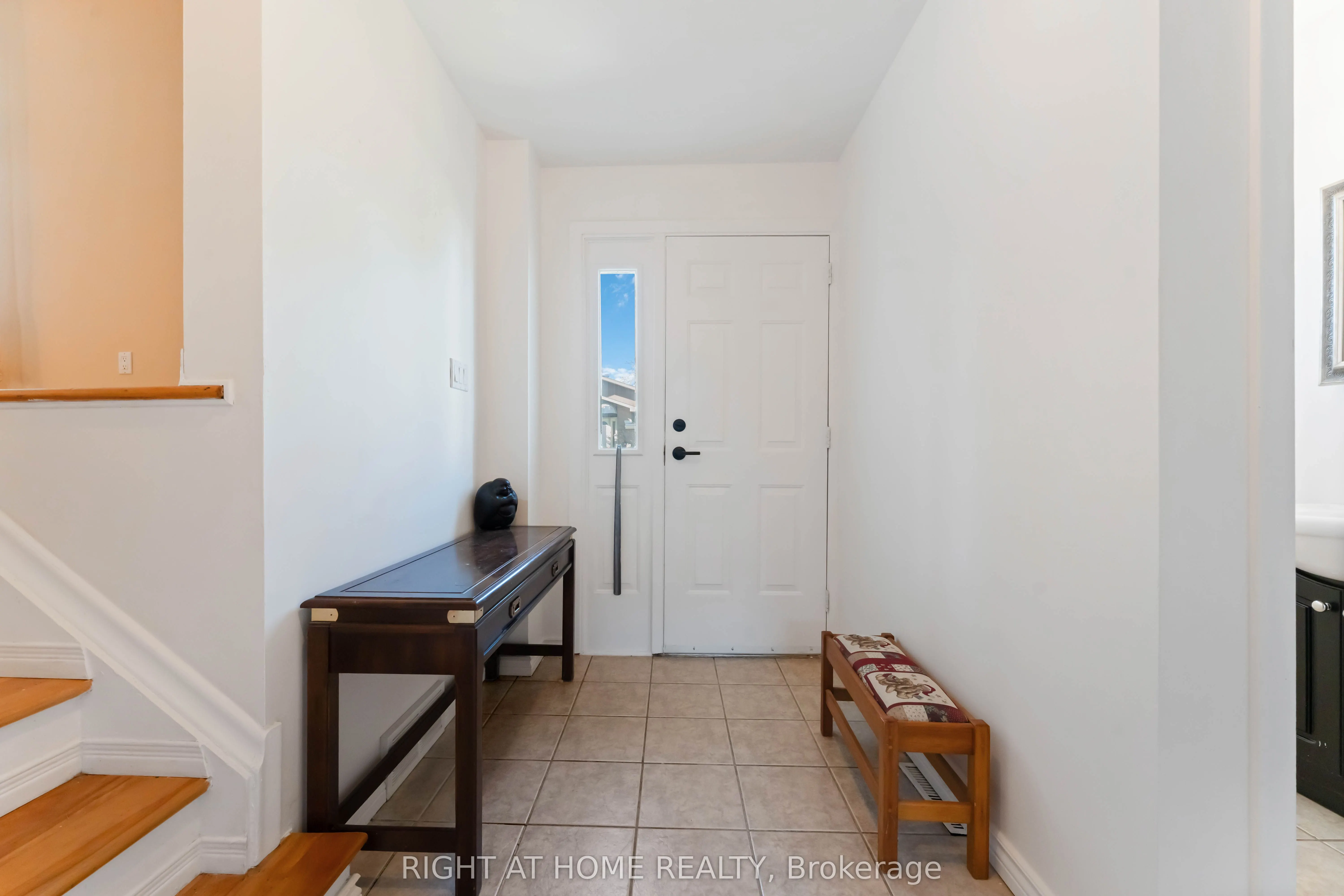 2221 Circle Place