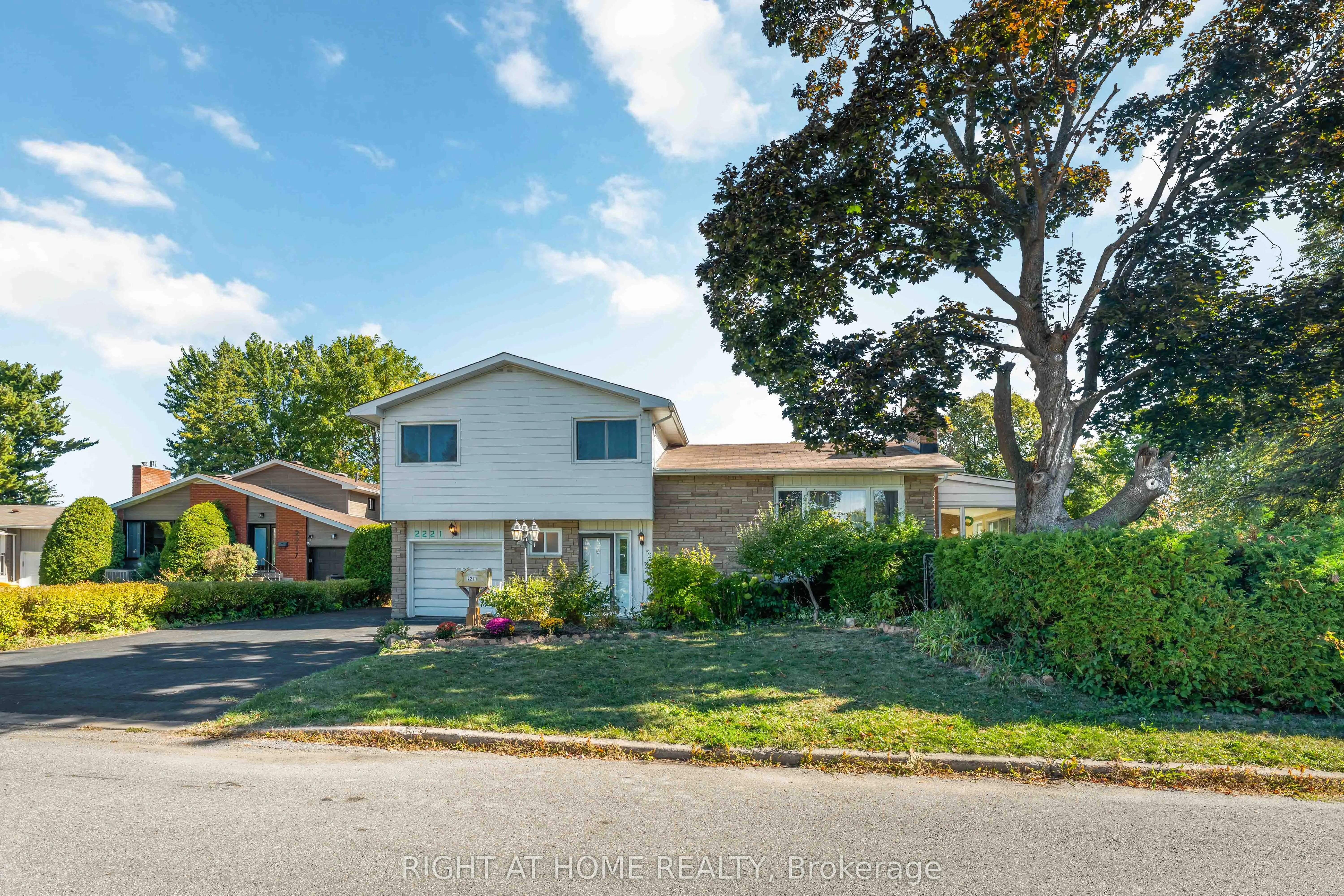 2221 Circle Place