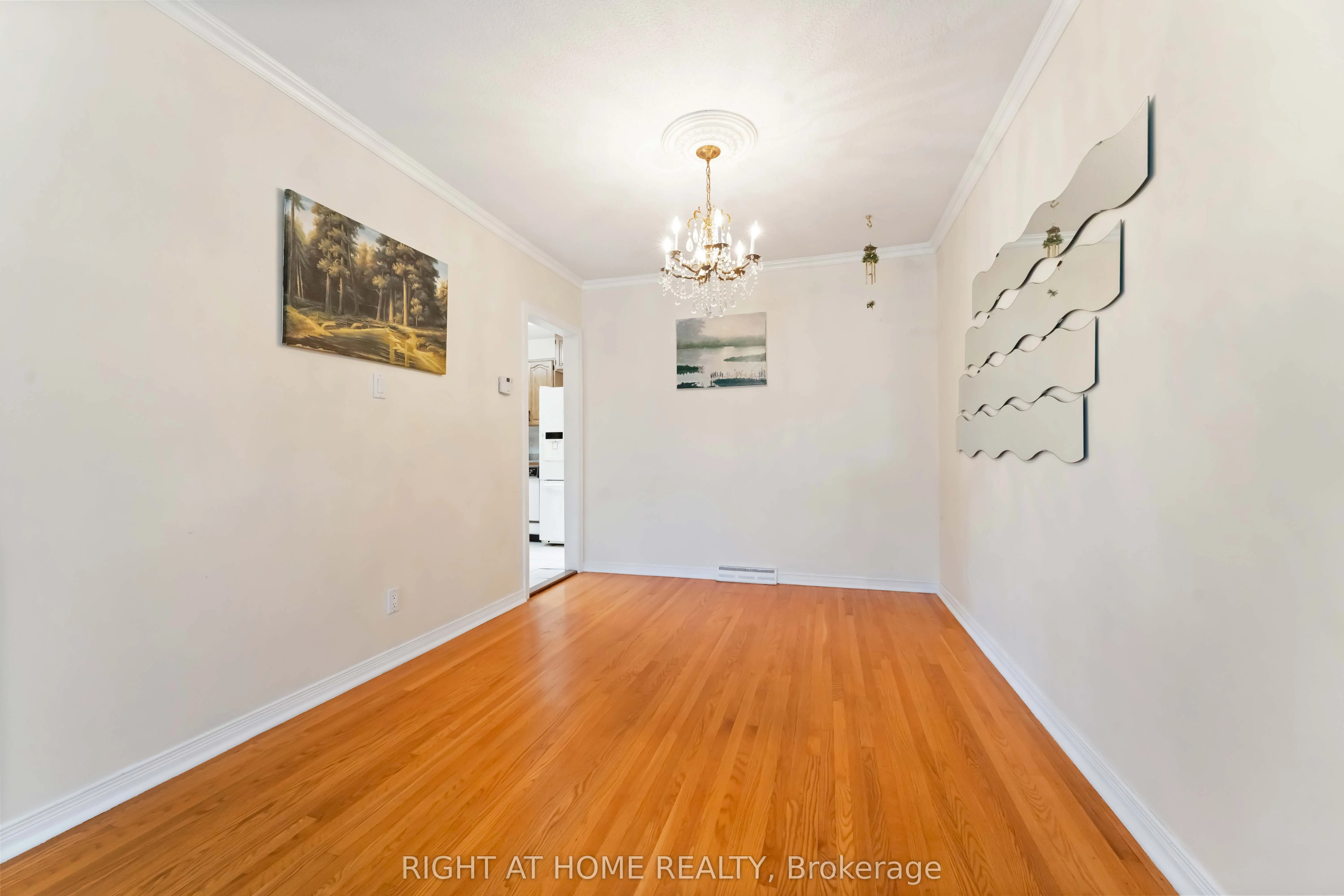 2221 Circle Place