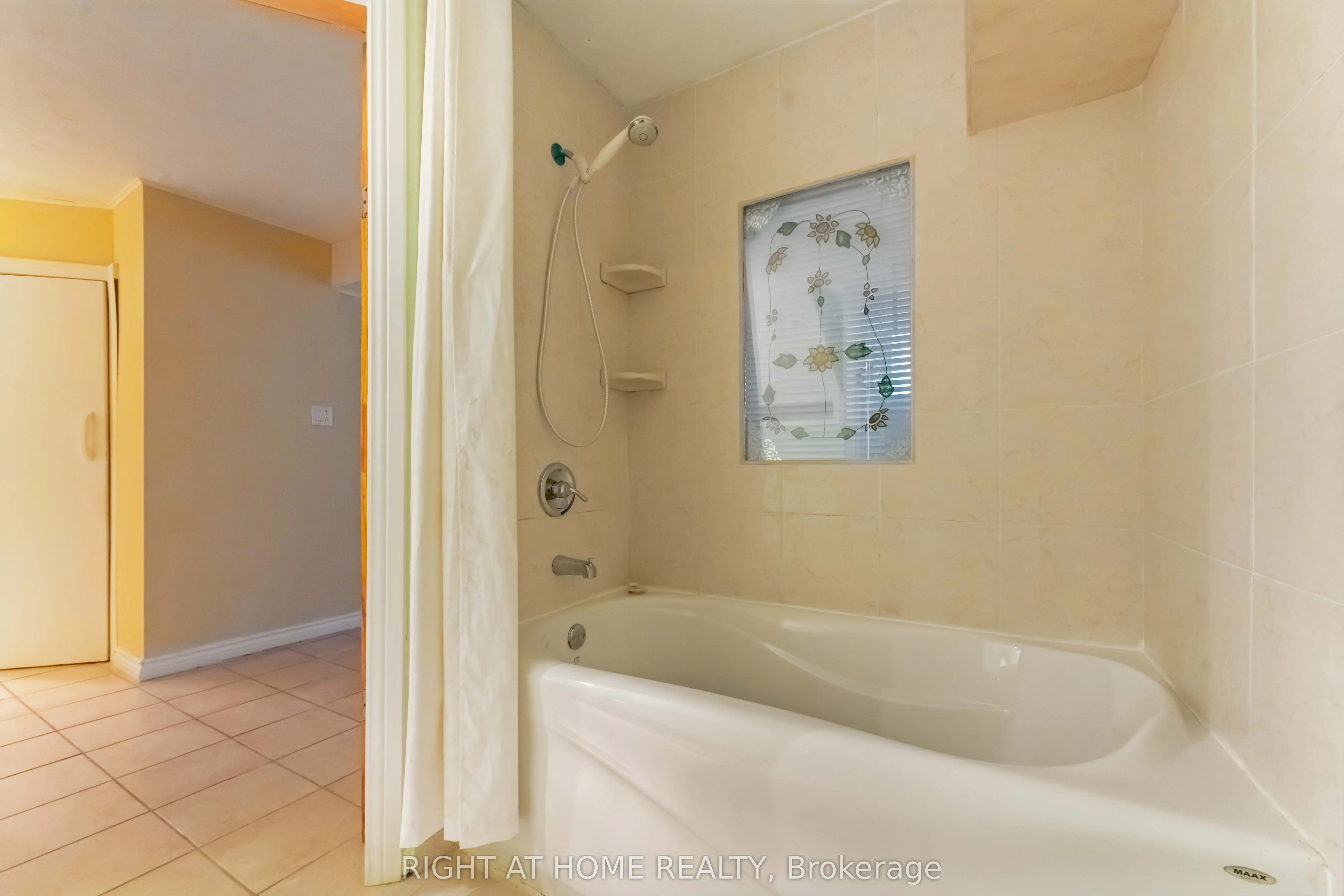 2221 Circle Place