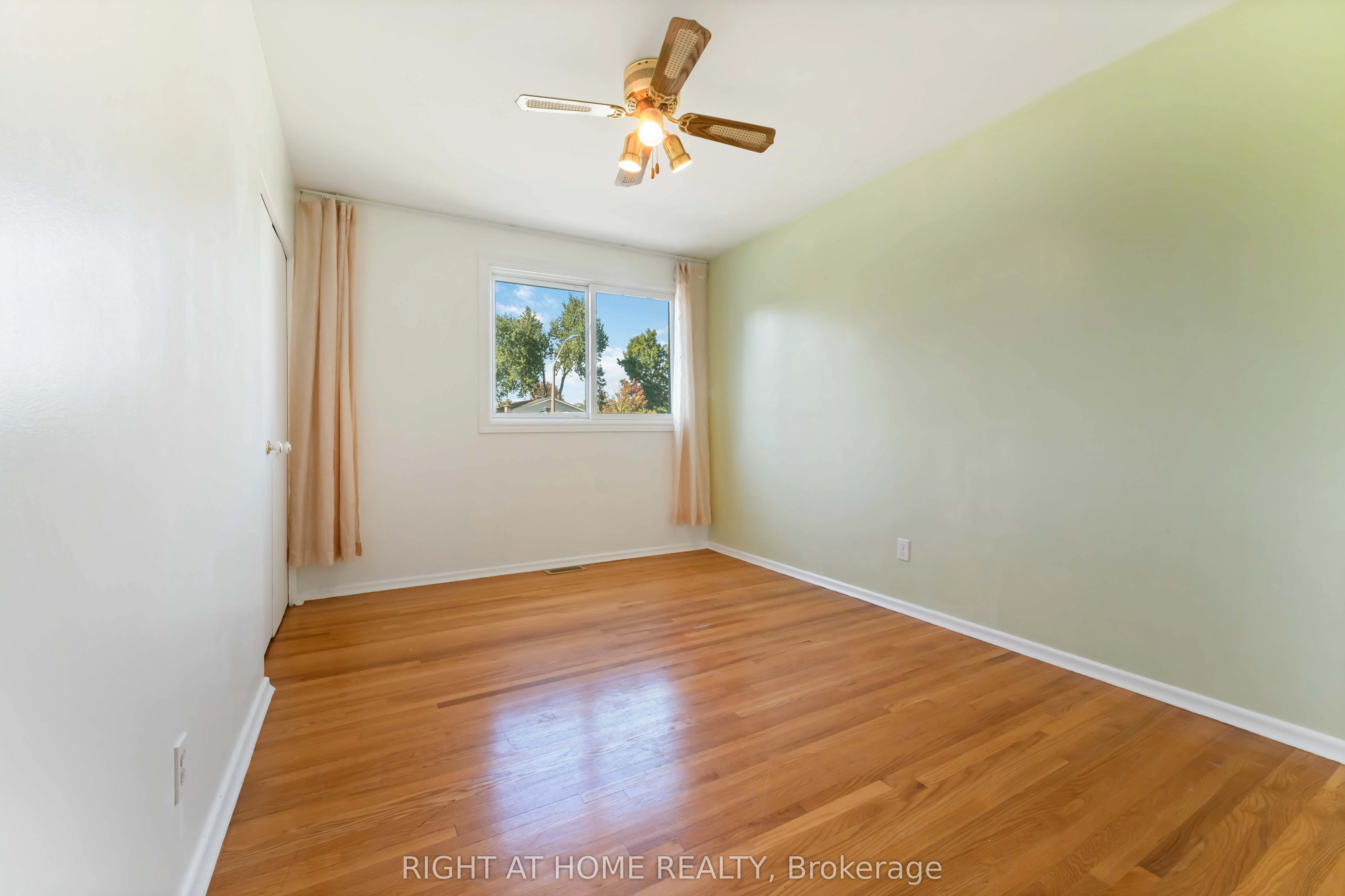 2221 Circle Place