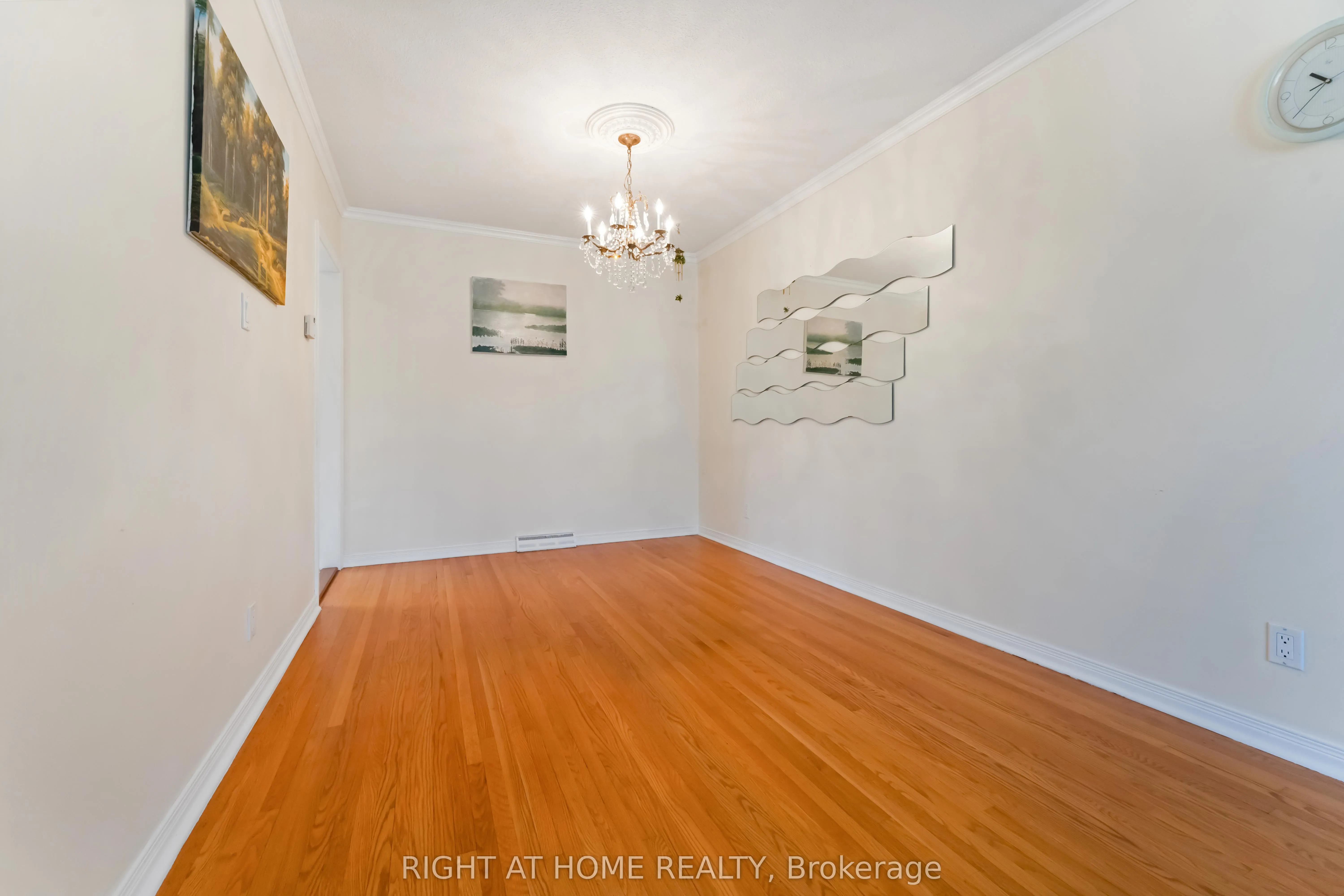 2221 Circle Place