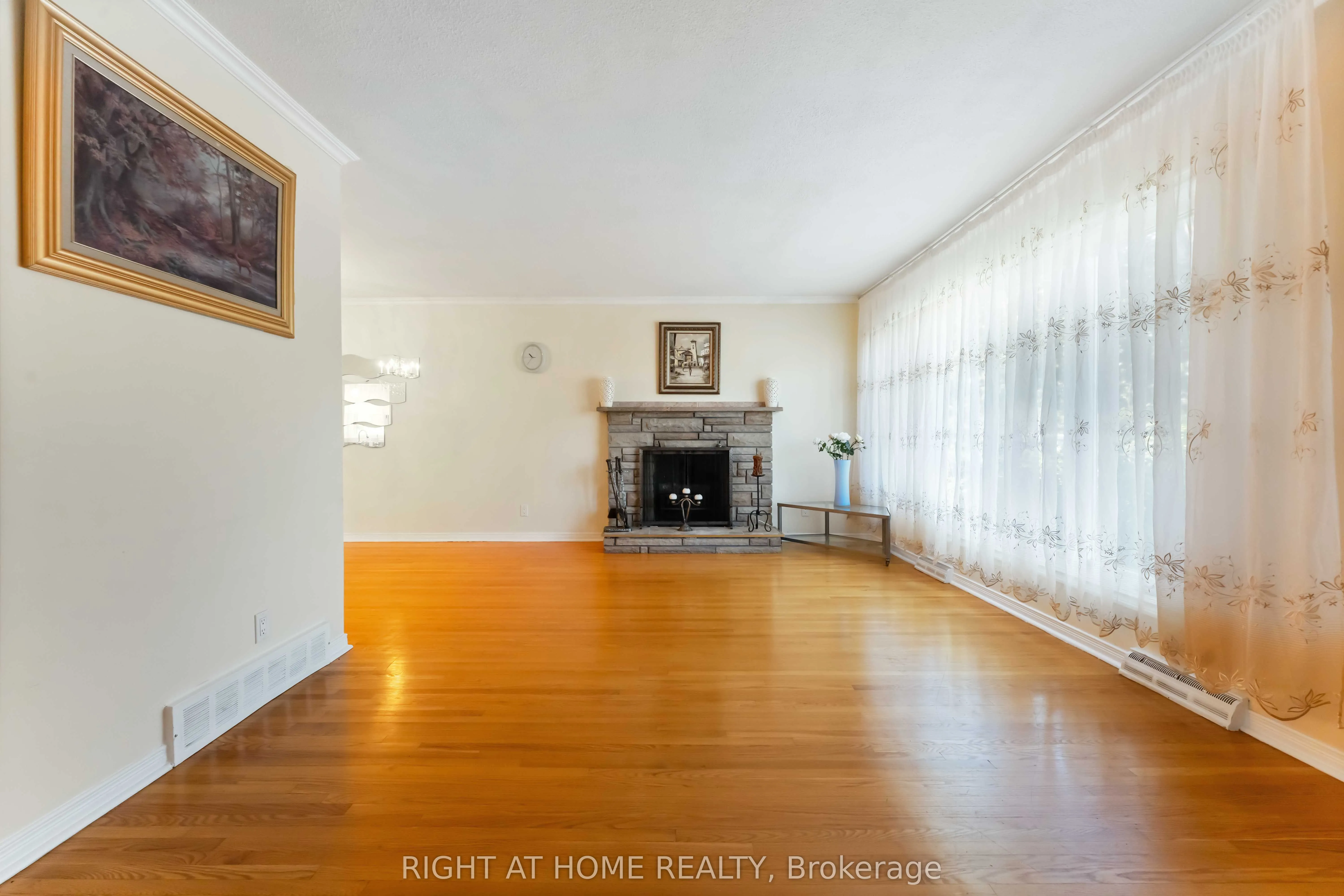 2221 Circle Place