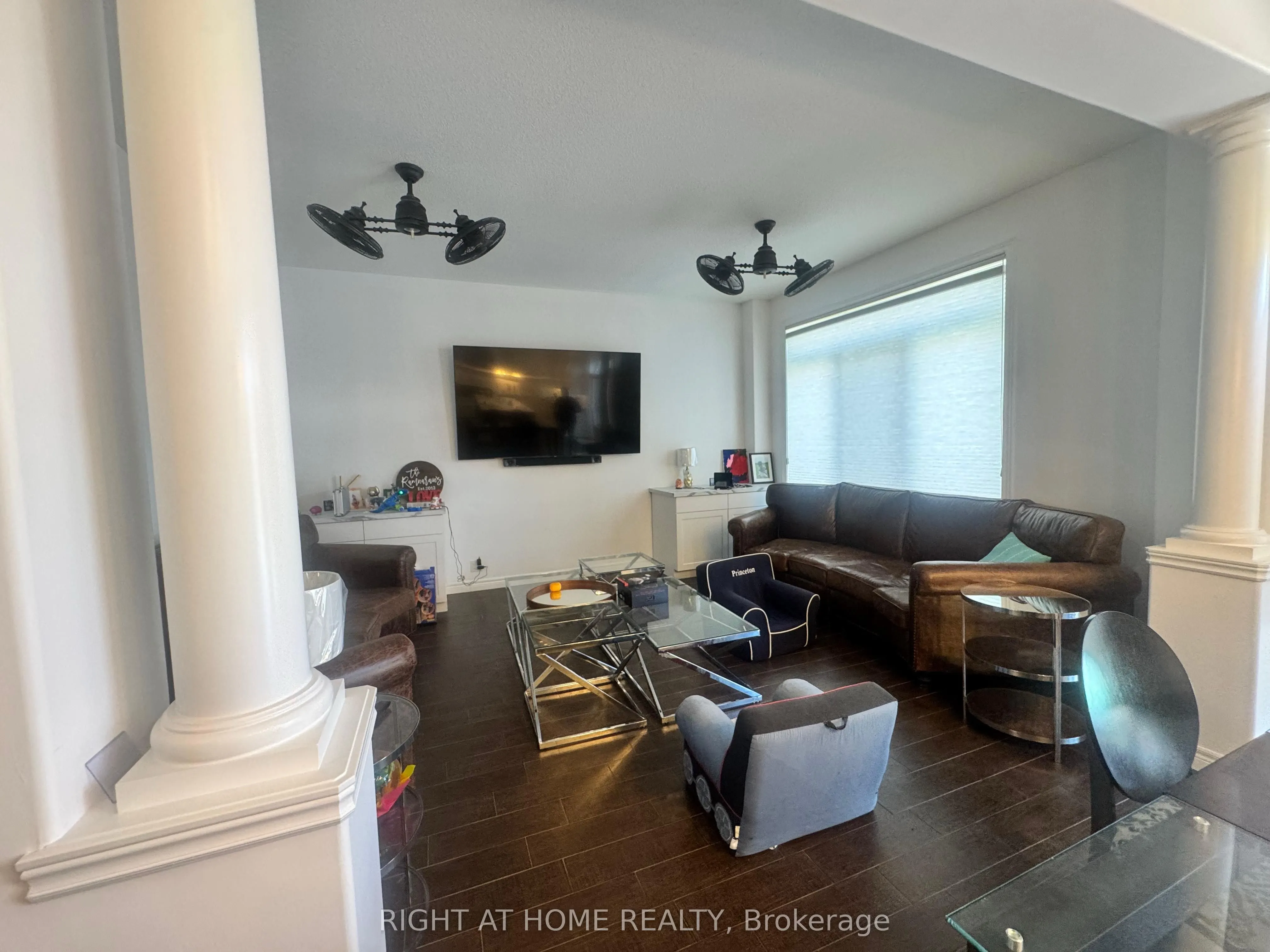 95 Hidden Ridge Crescent