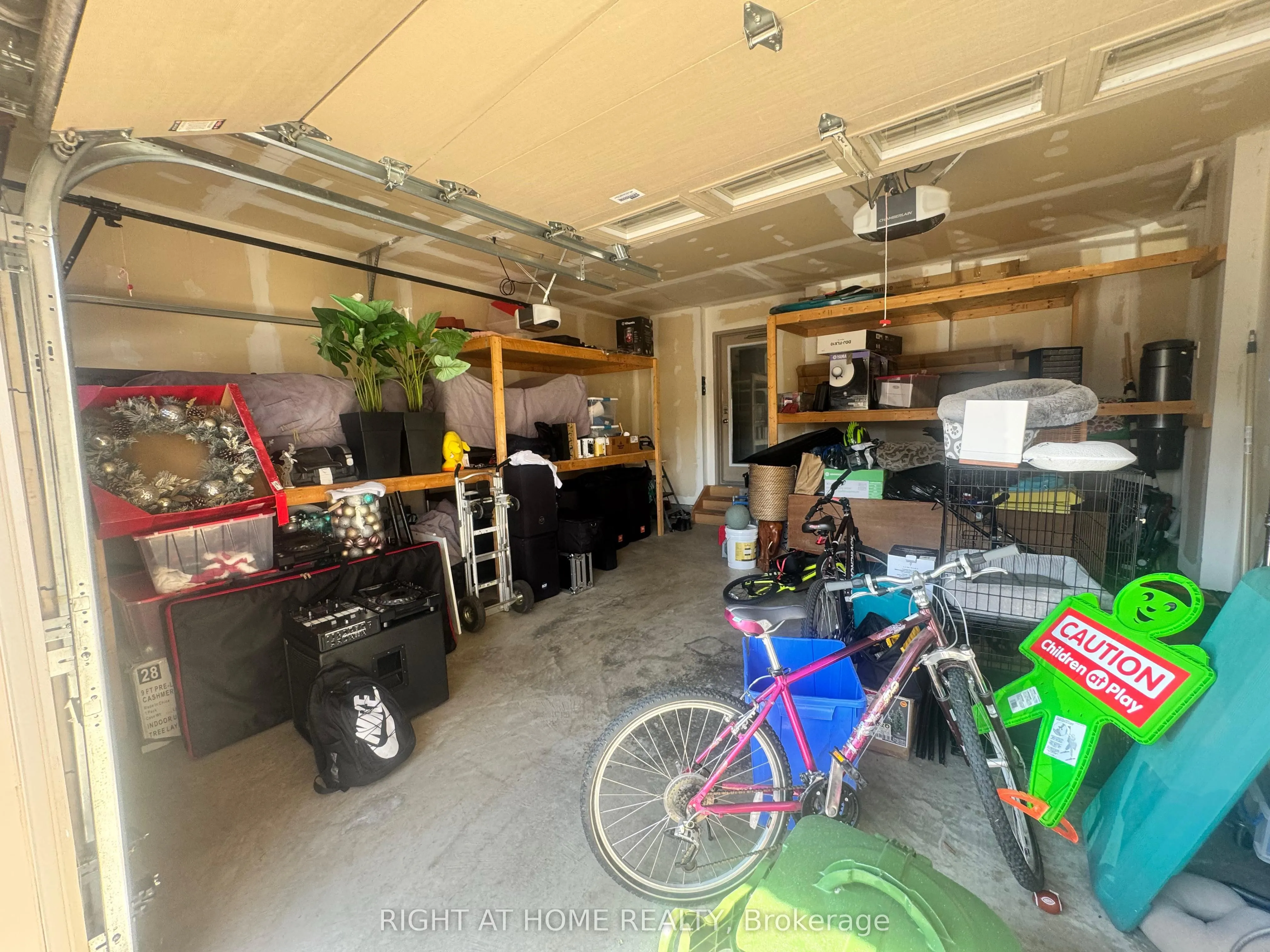 95 Hidden Ridge Crescent