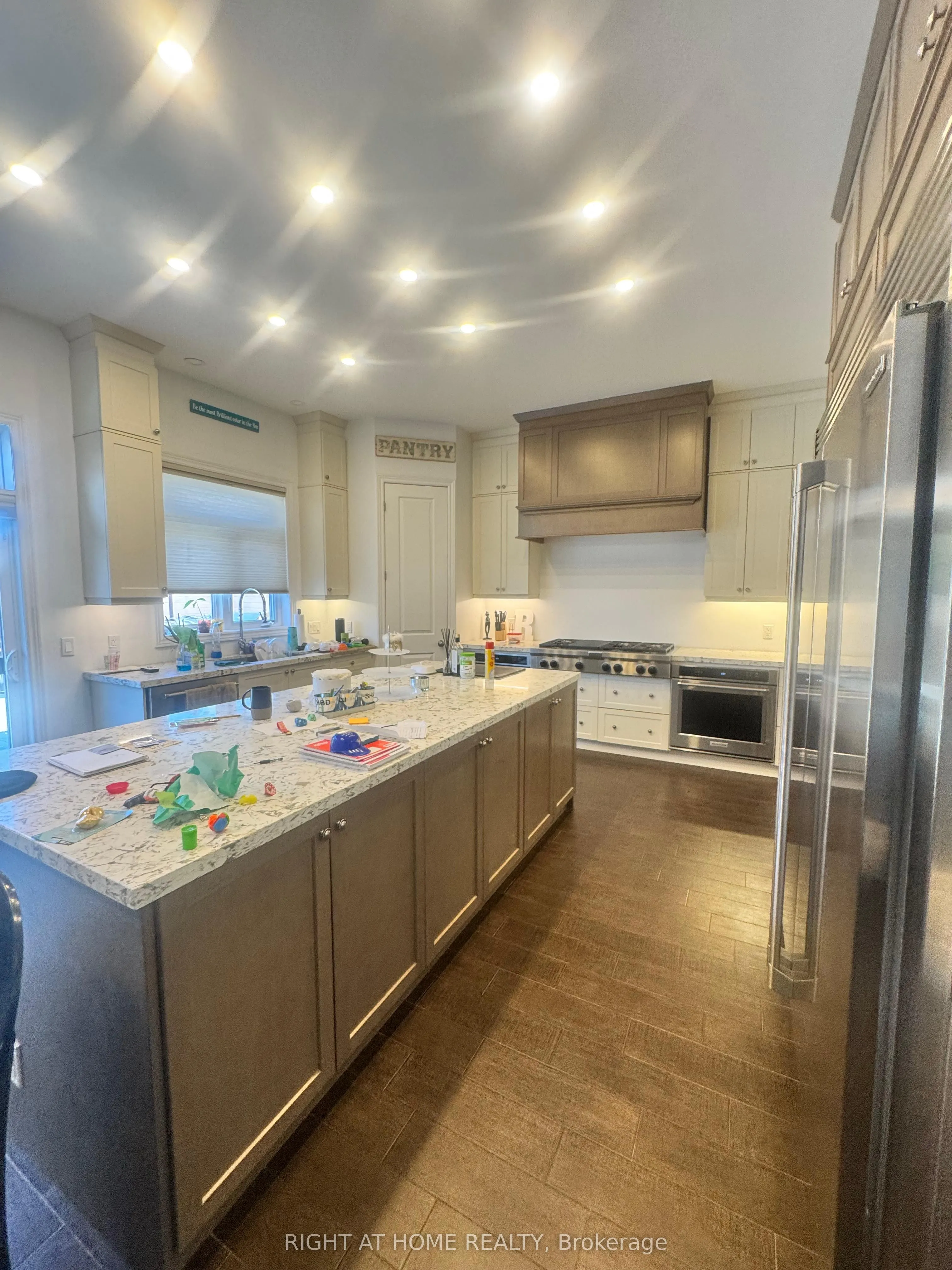 95 Hidden Ridge Crescent