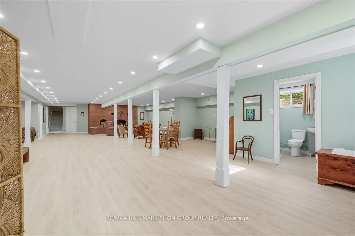 1717 Lakeshore Drive