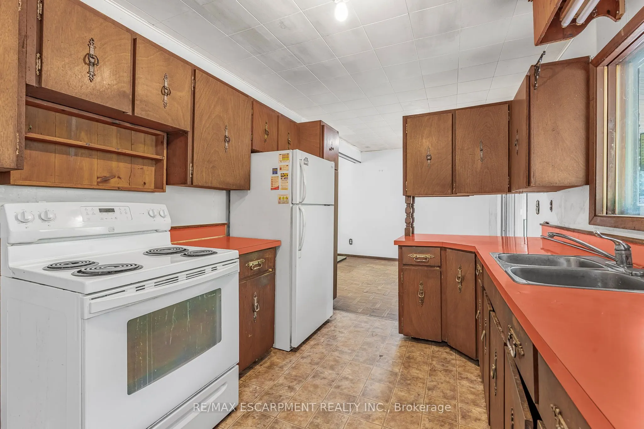 927 Wainfleet/Dunnville Townline Road