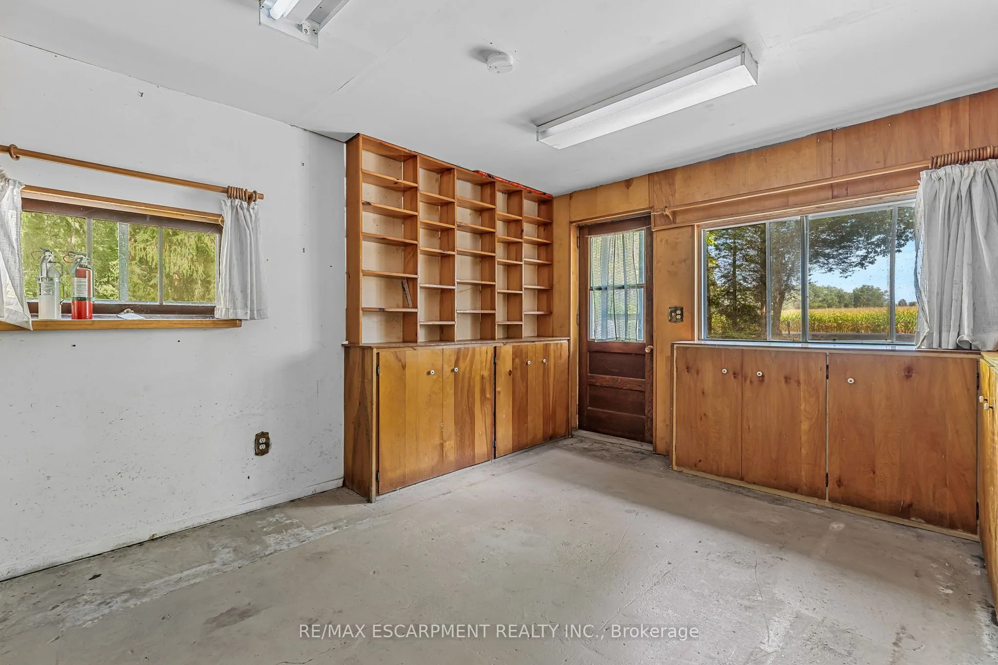 927 Wainfleet/Dunnville Townline Road
