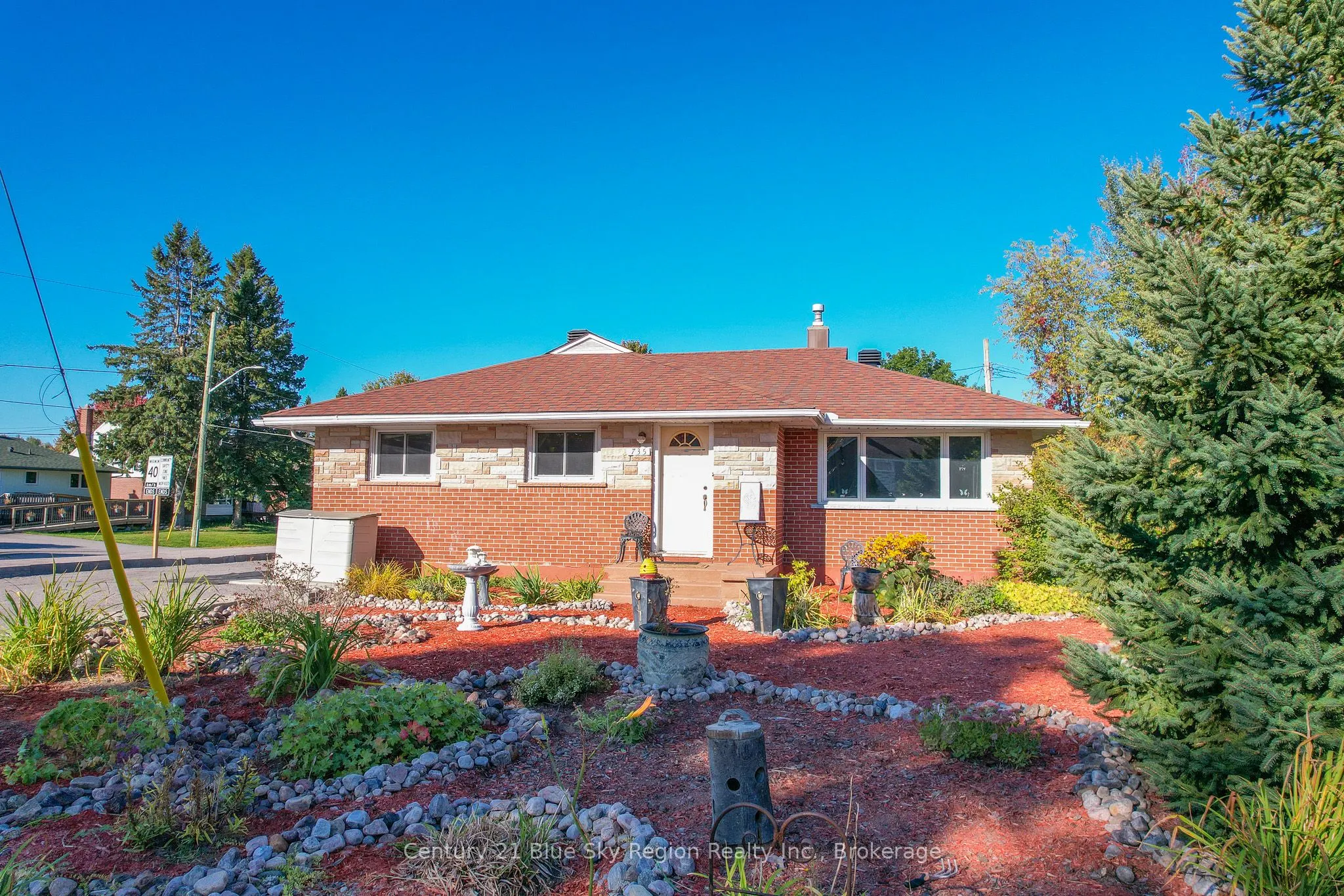 735 Mckay Avenue