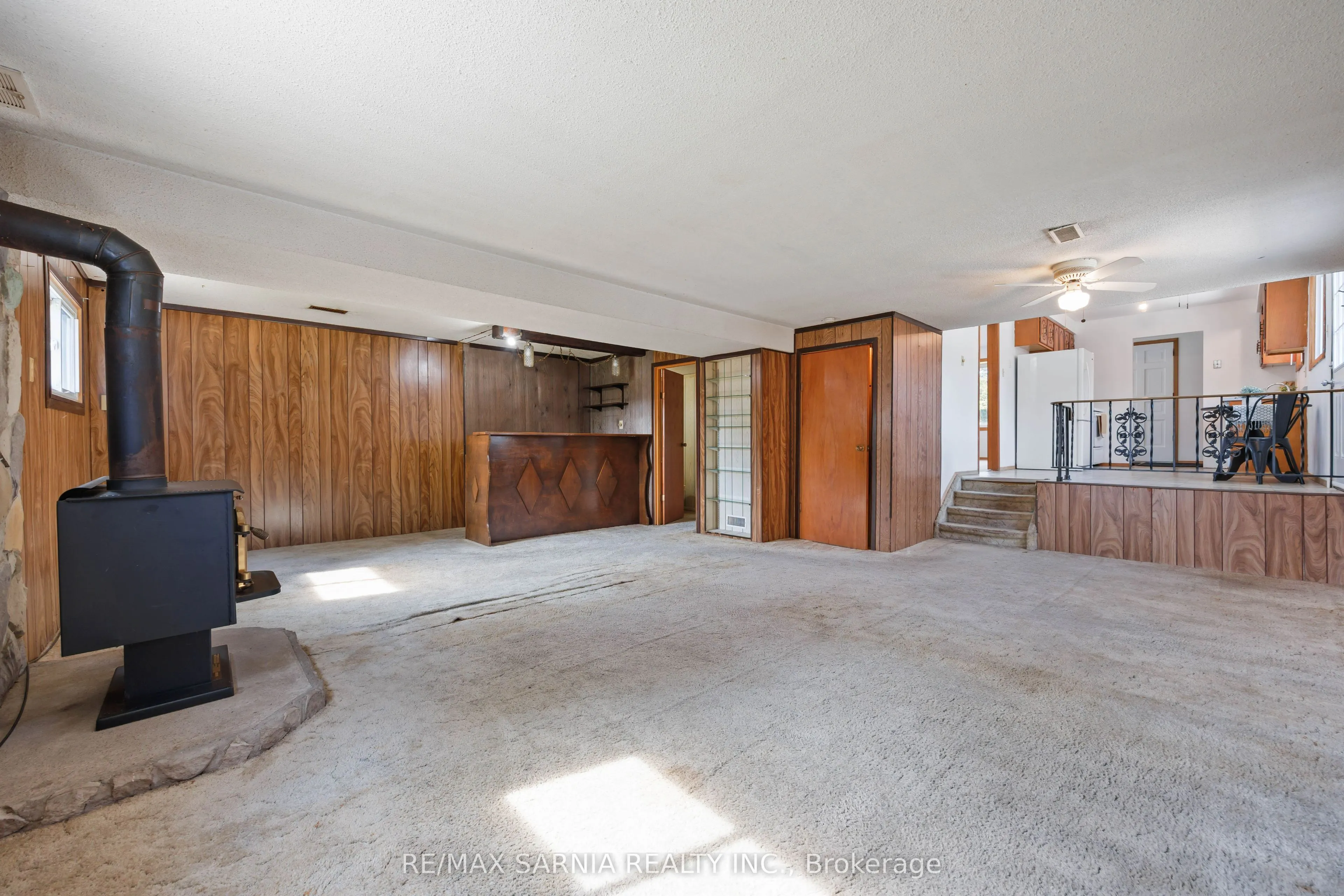 539 Nassau Crescent