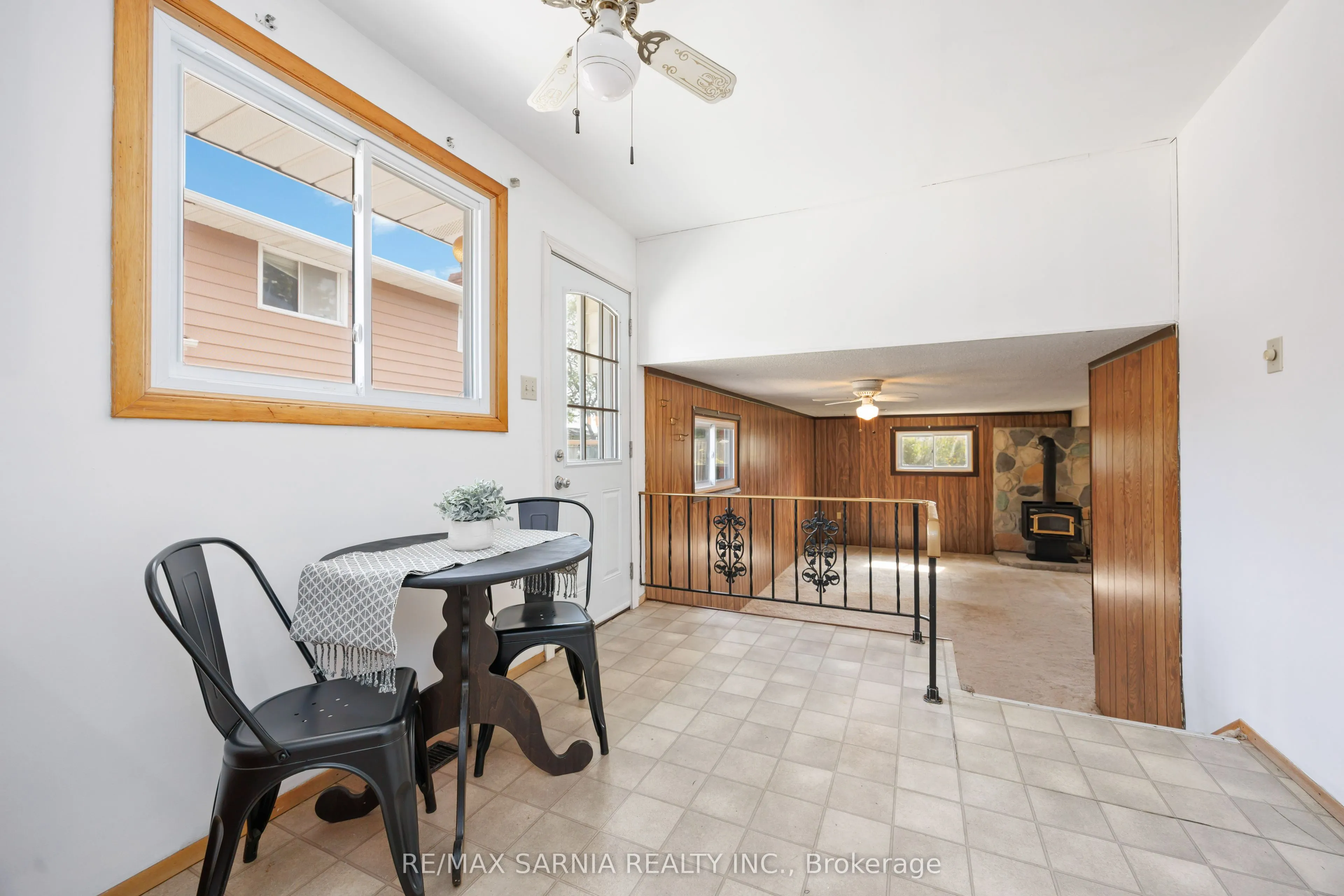 539 Nassau Crescent