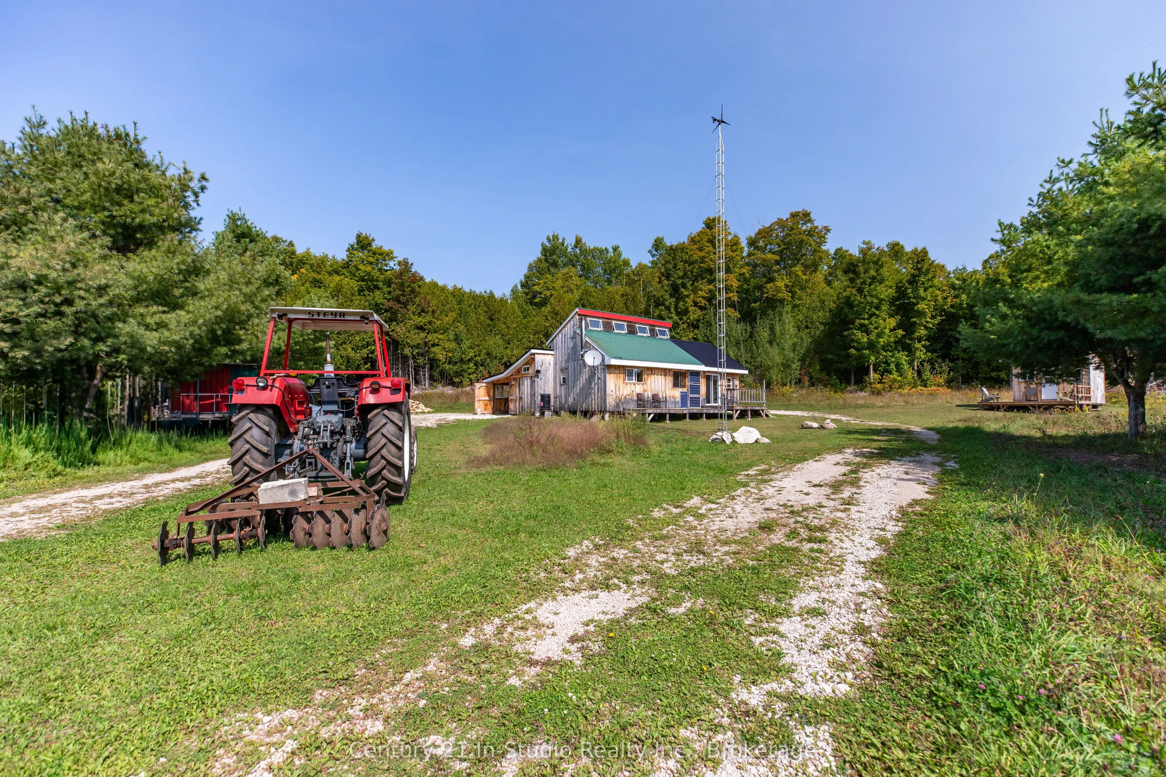667 East Road