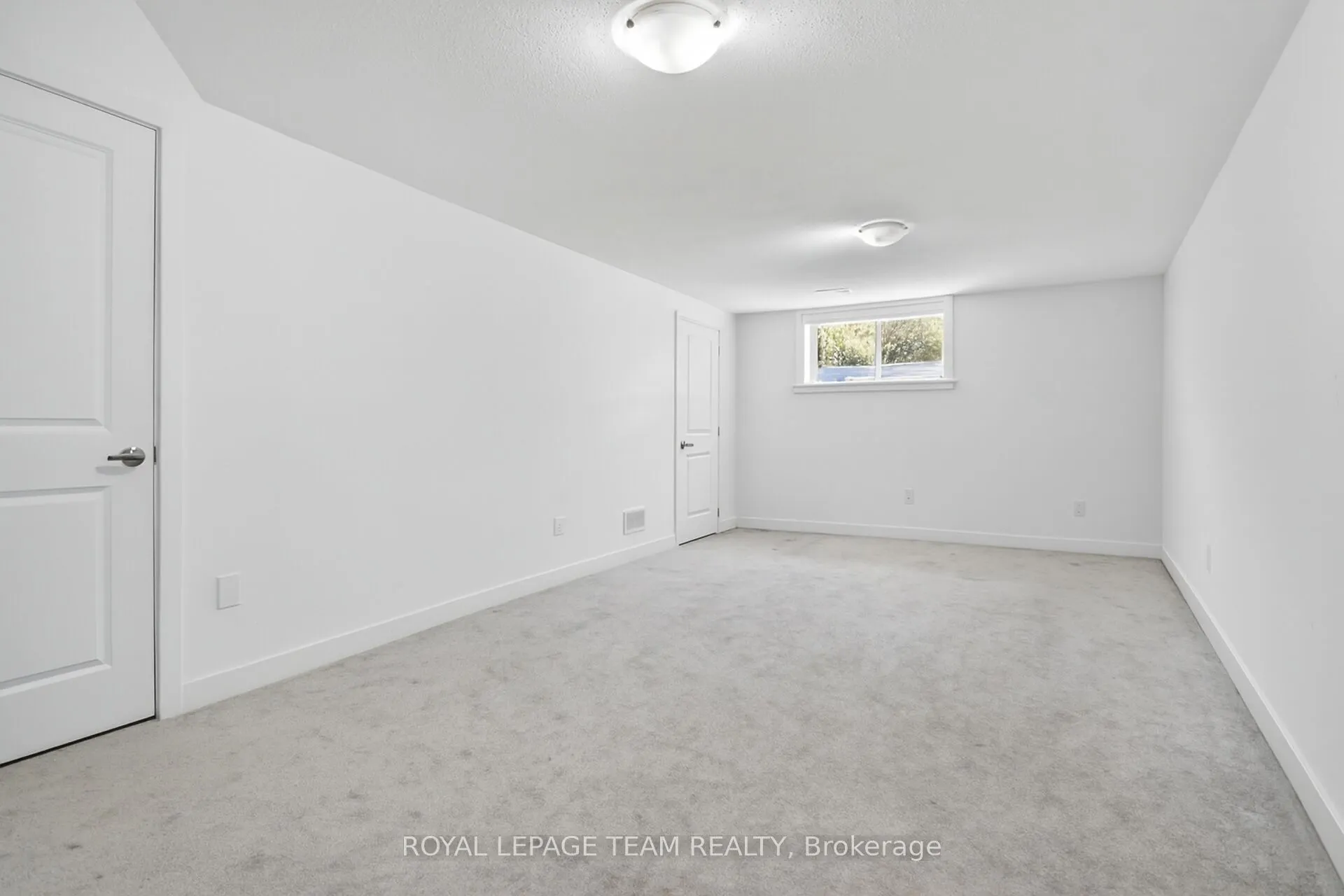 337 Ibanez Walk