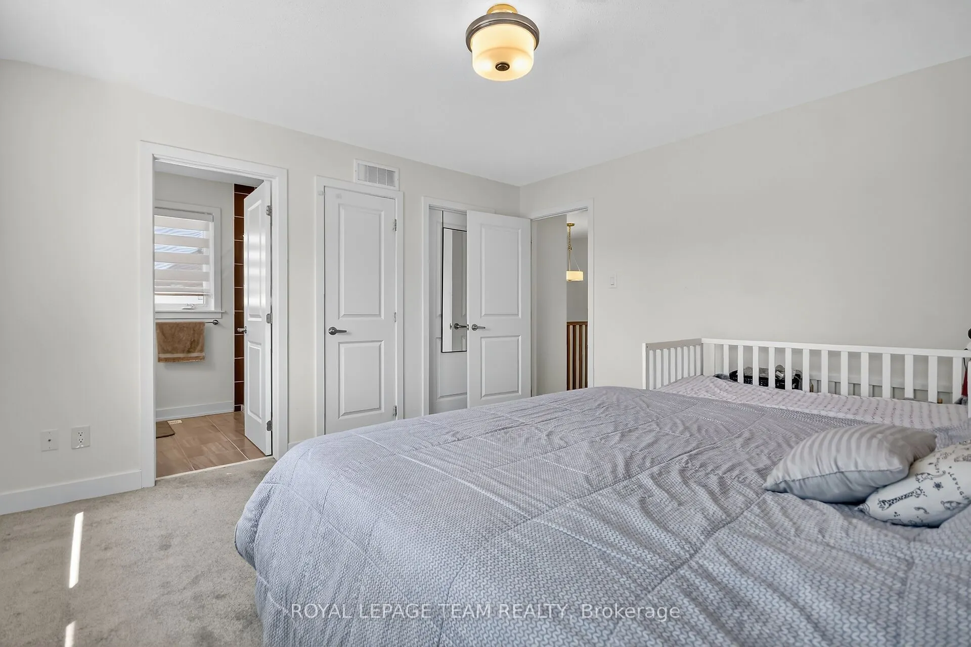 337 Ibanez Walk