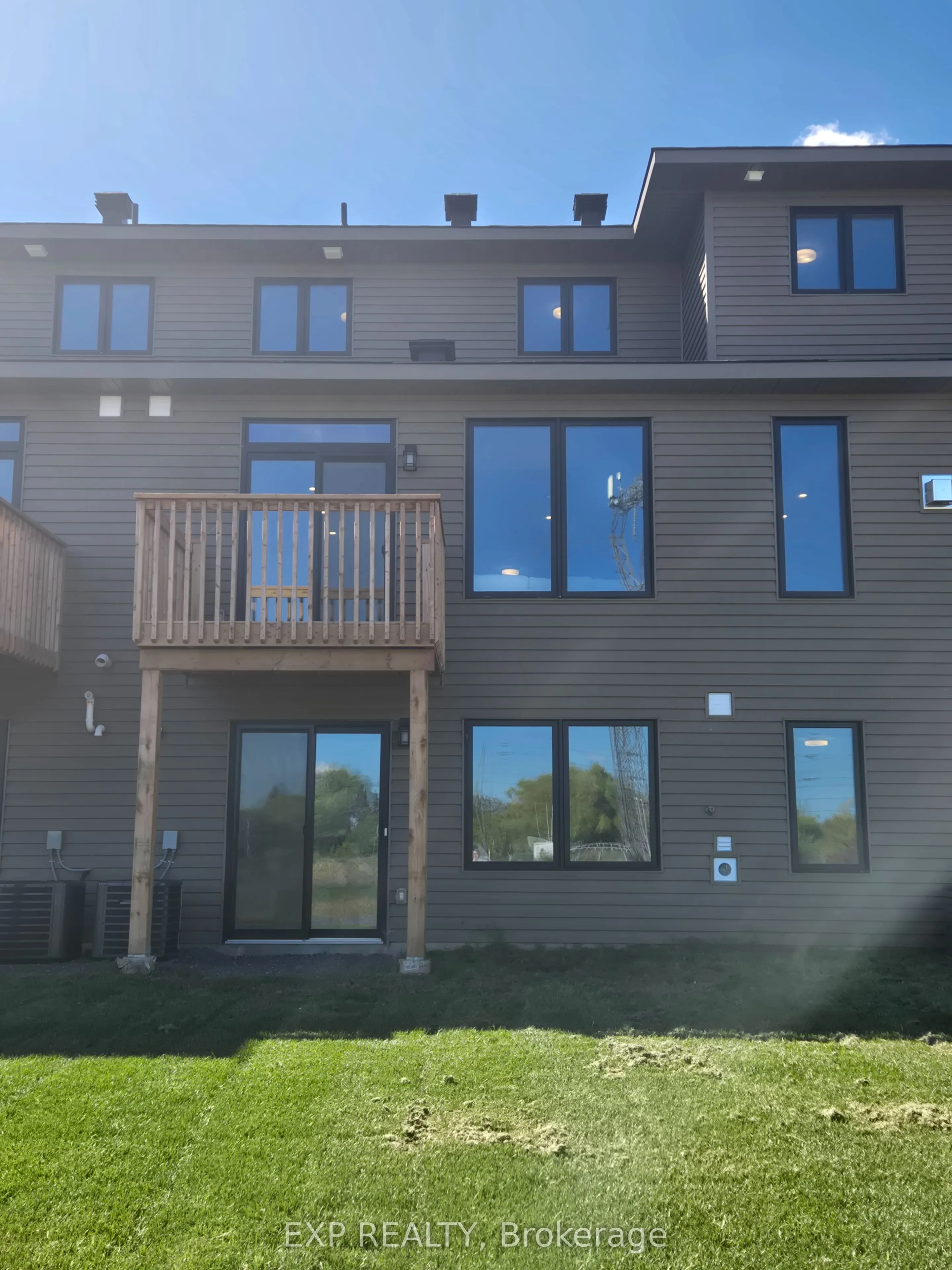 175 CRAIG DUNCAN Terrace