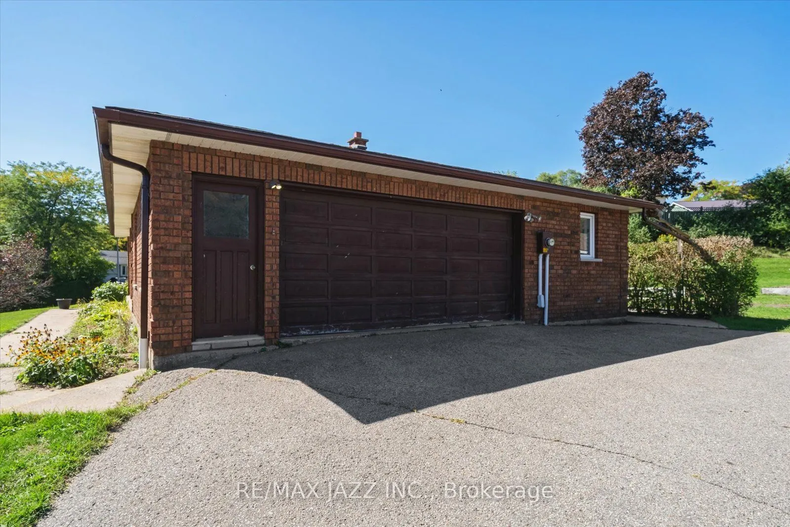 4 Centennial Drive
