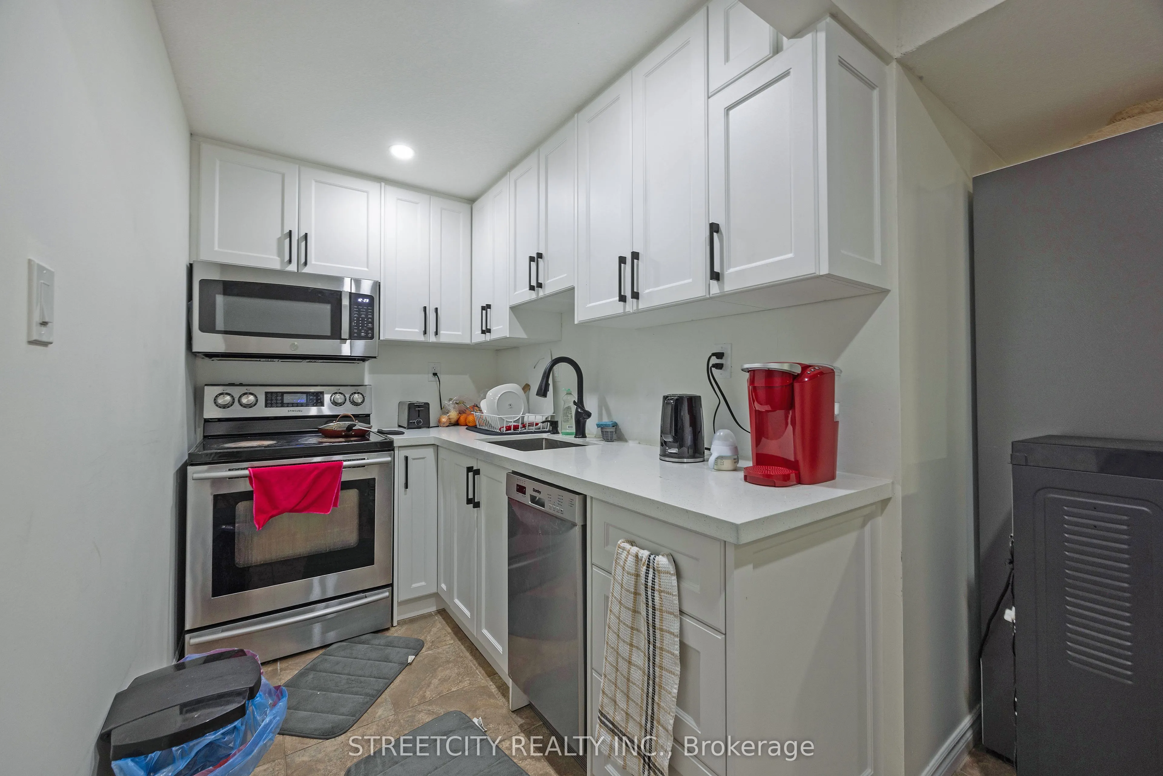 1502 Coronation Drive