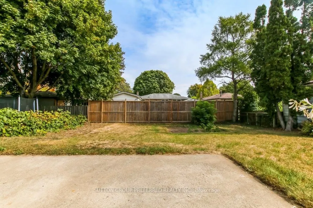 1085 Chippewa Drive