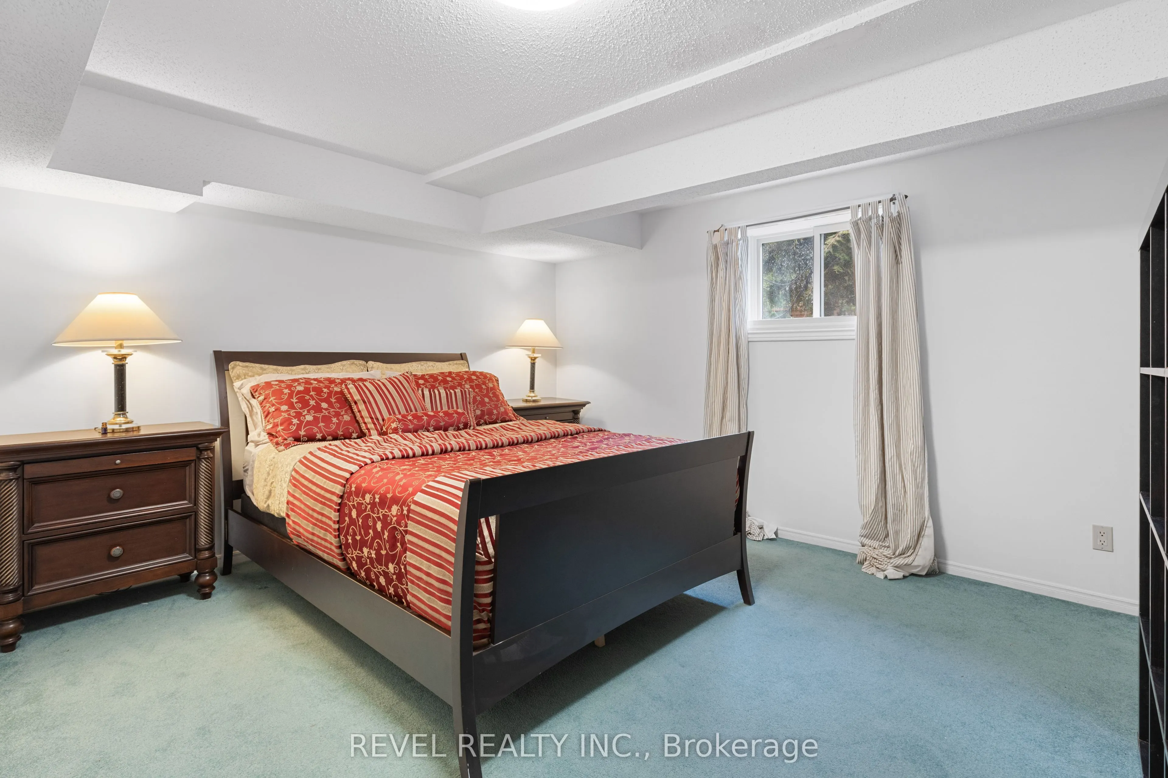 27 Cedar Crescent