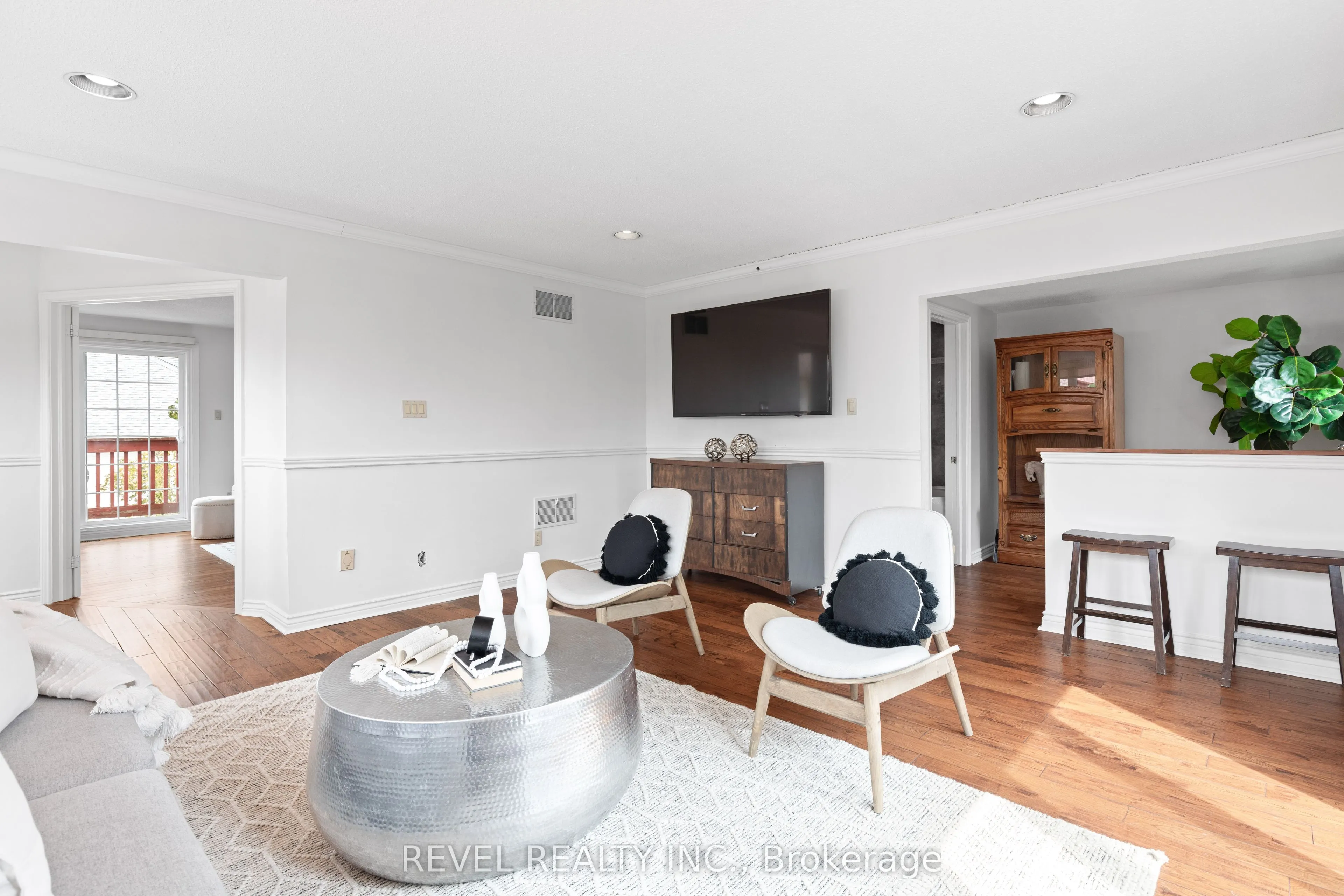 27 Cedar Crescent