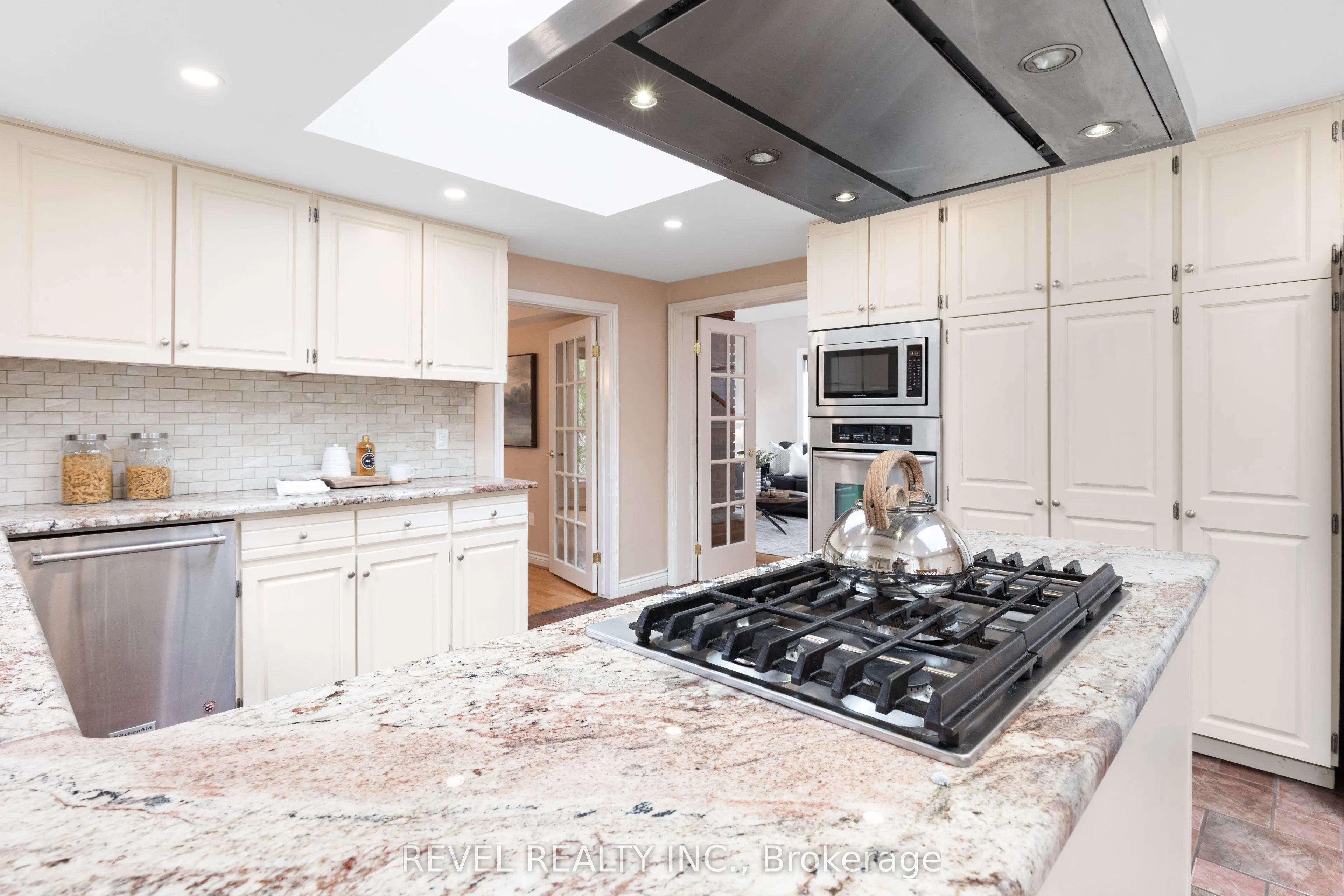 27 Cedar Crescent