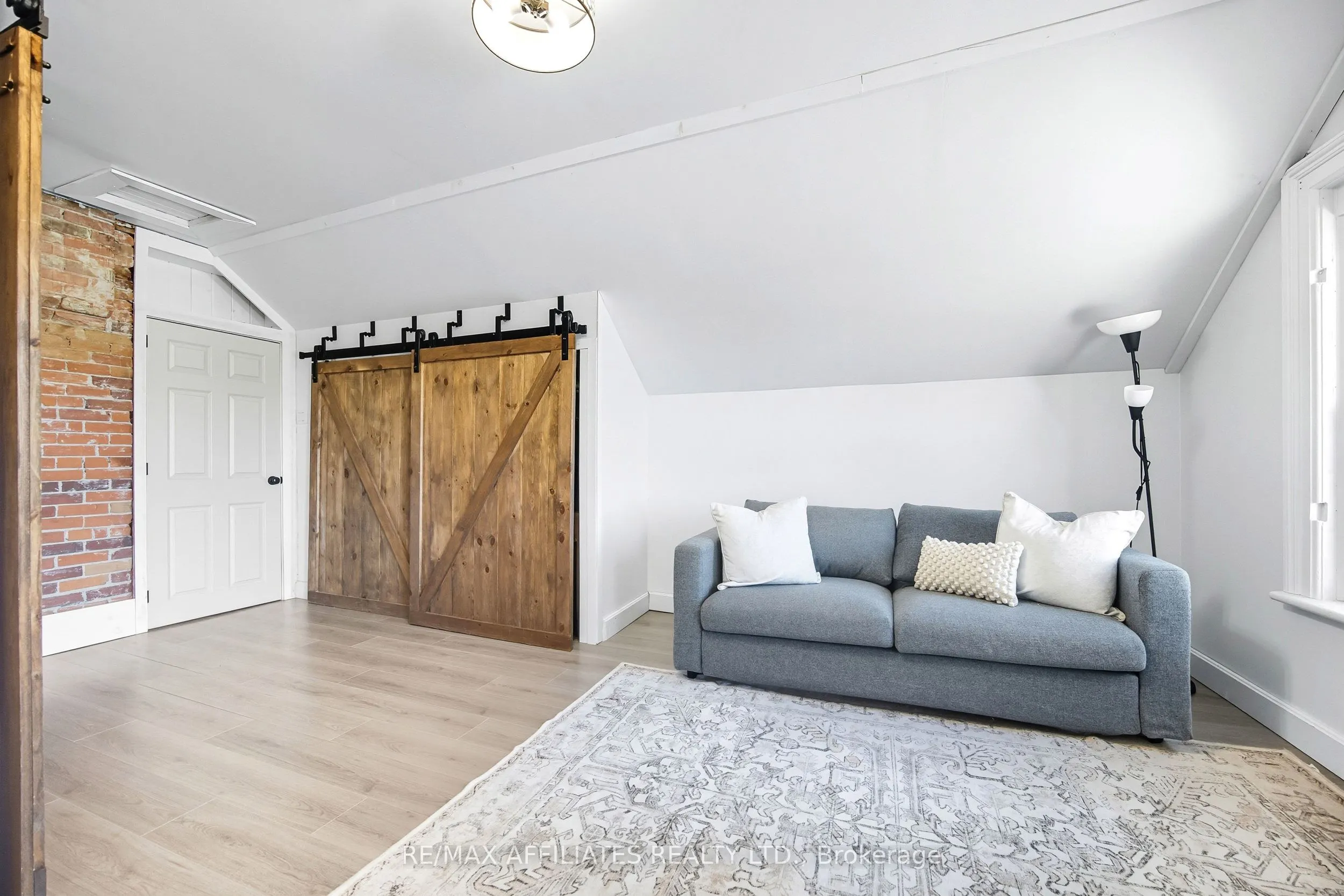 3155 Drummond Con 8a Road