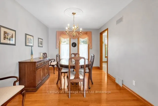 5 Thomas Avenue