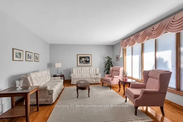 5 Thomas Avenue