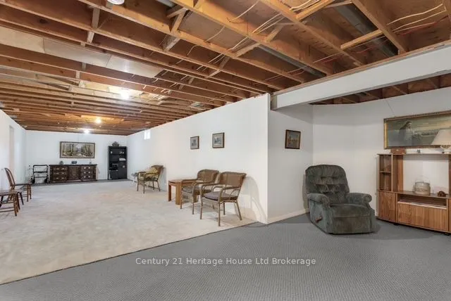 5 Thomas Avenue