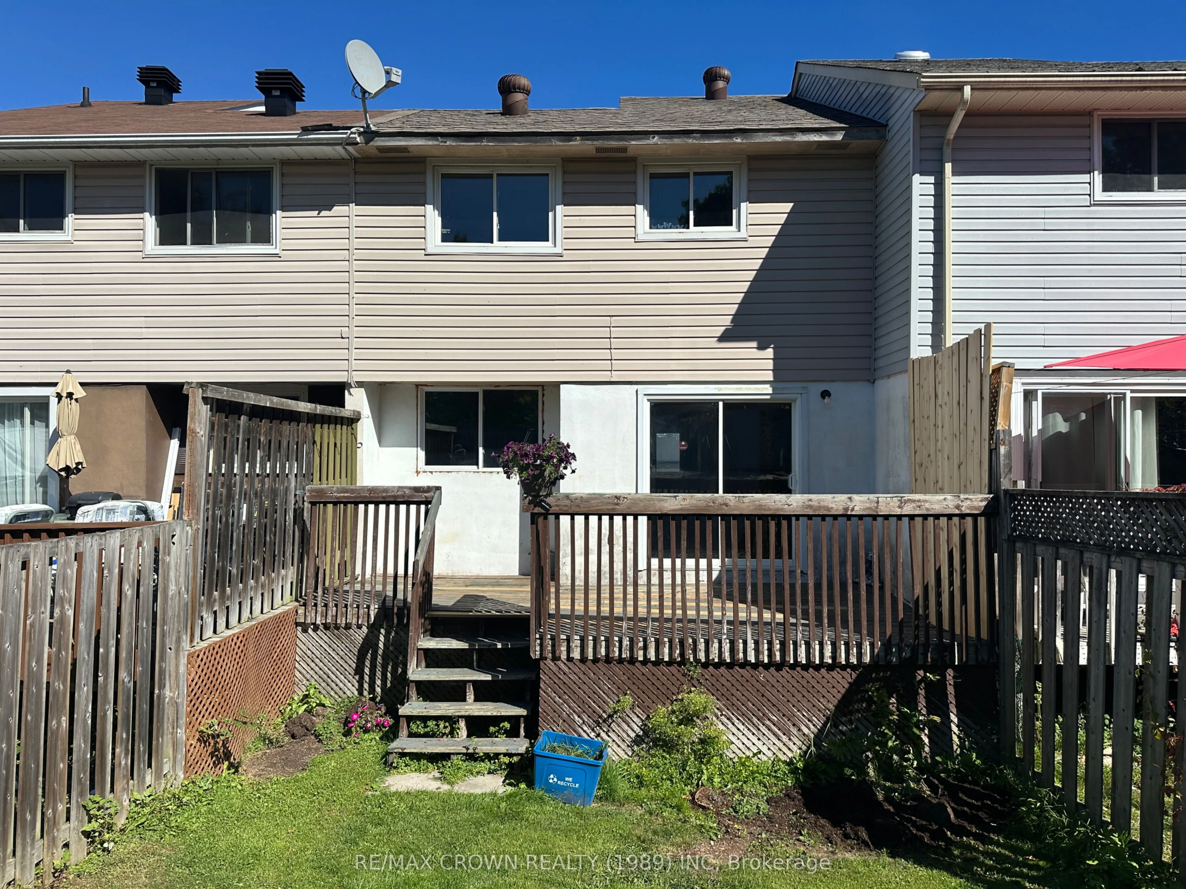 17 Blair Street
