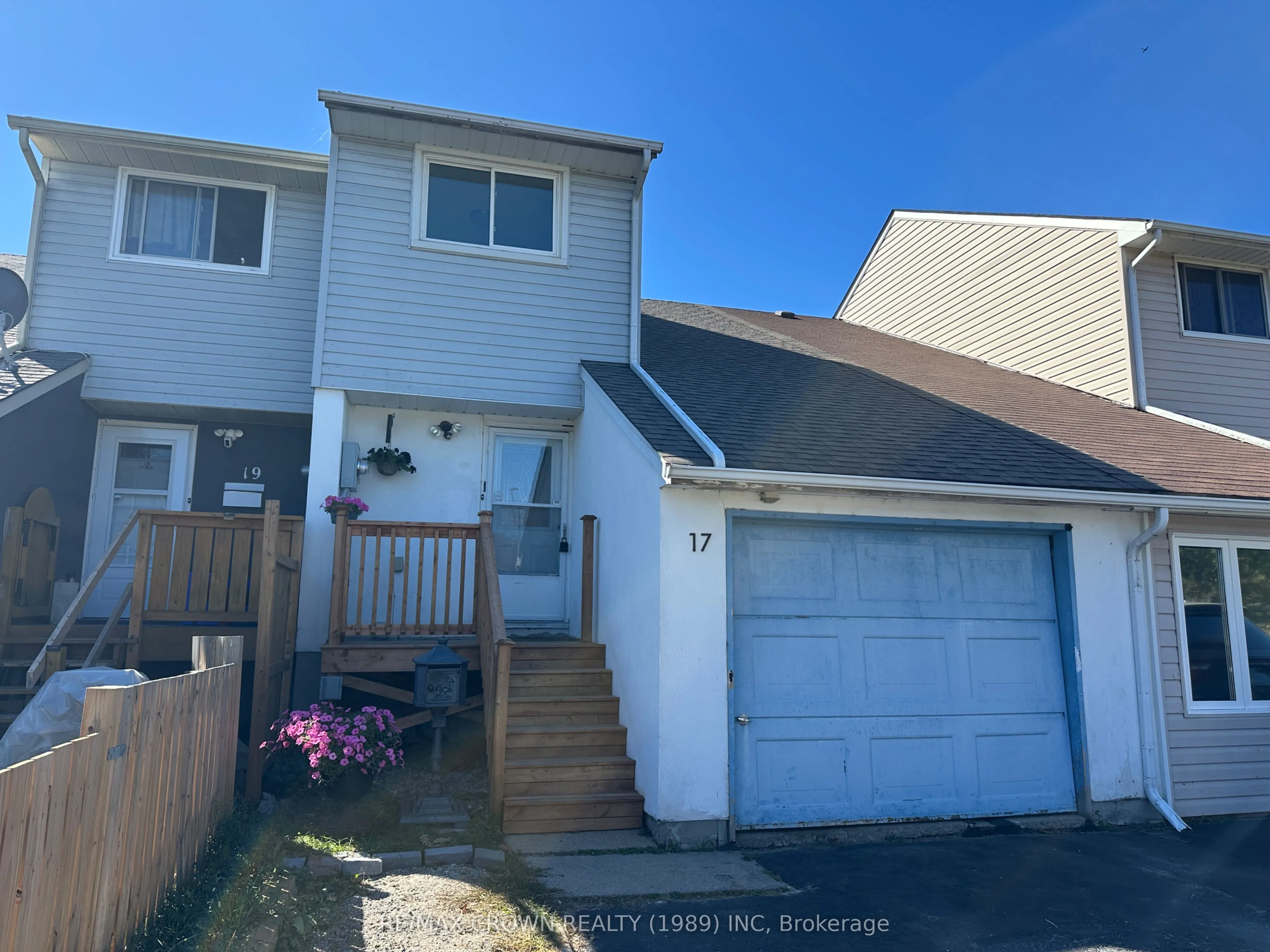 17 Blair Street