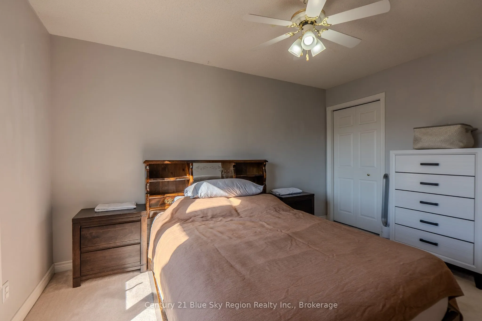 166 Cloverbrae Crescent