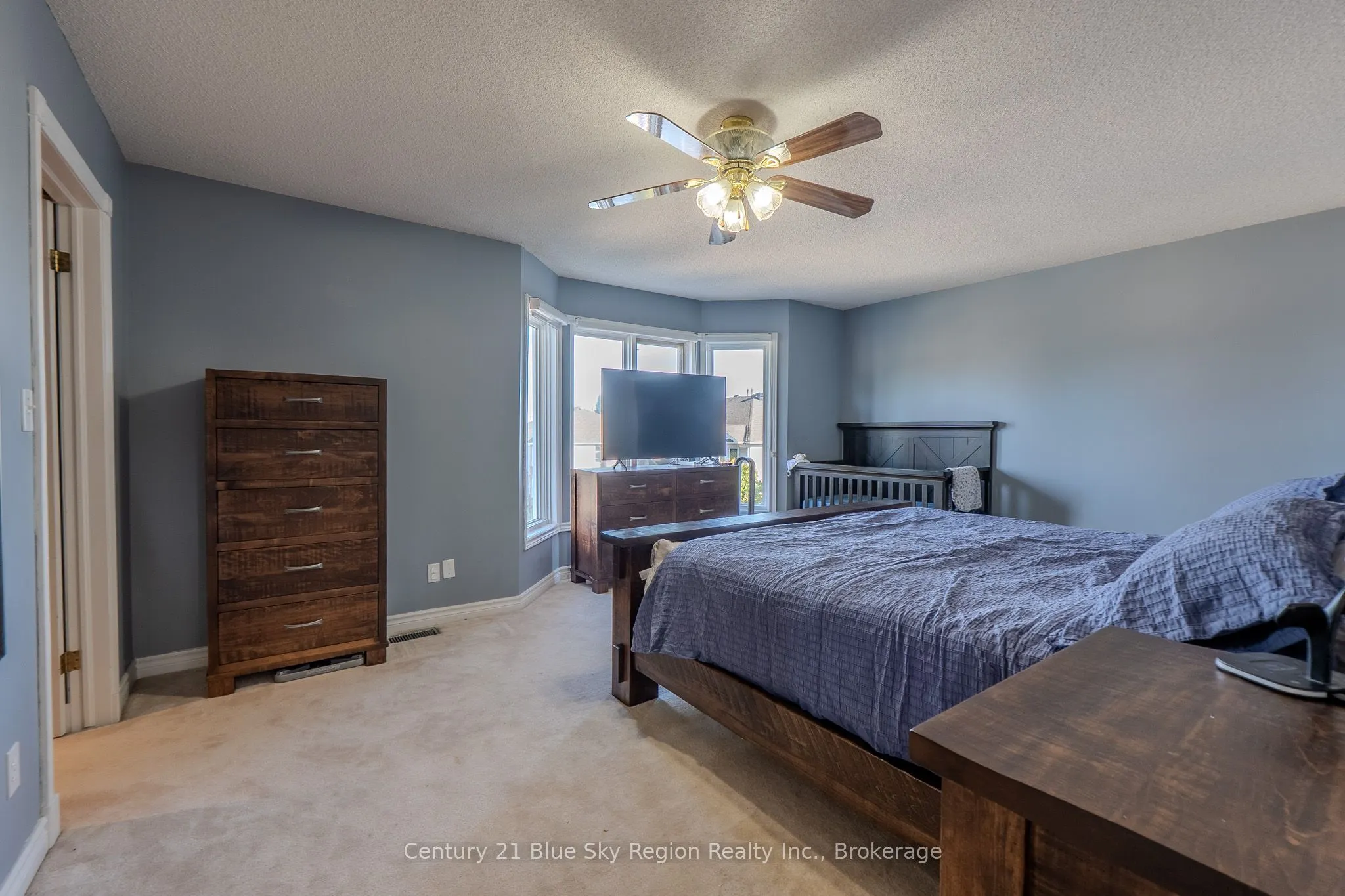 166 Cloverbrae Crescent