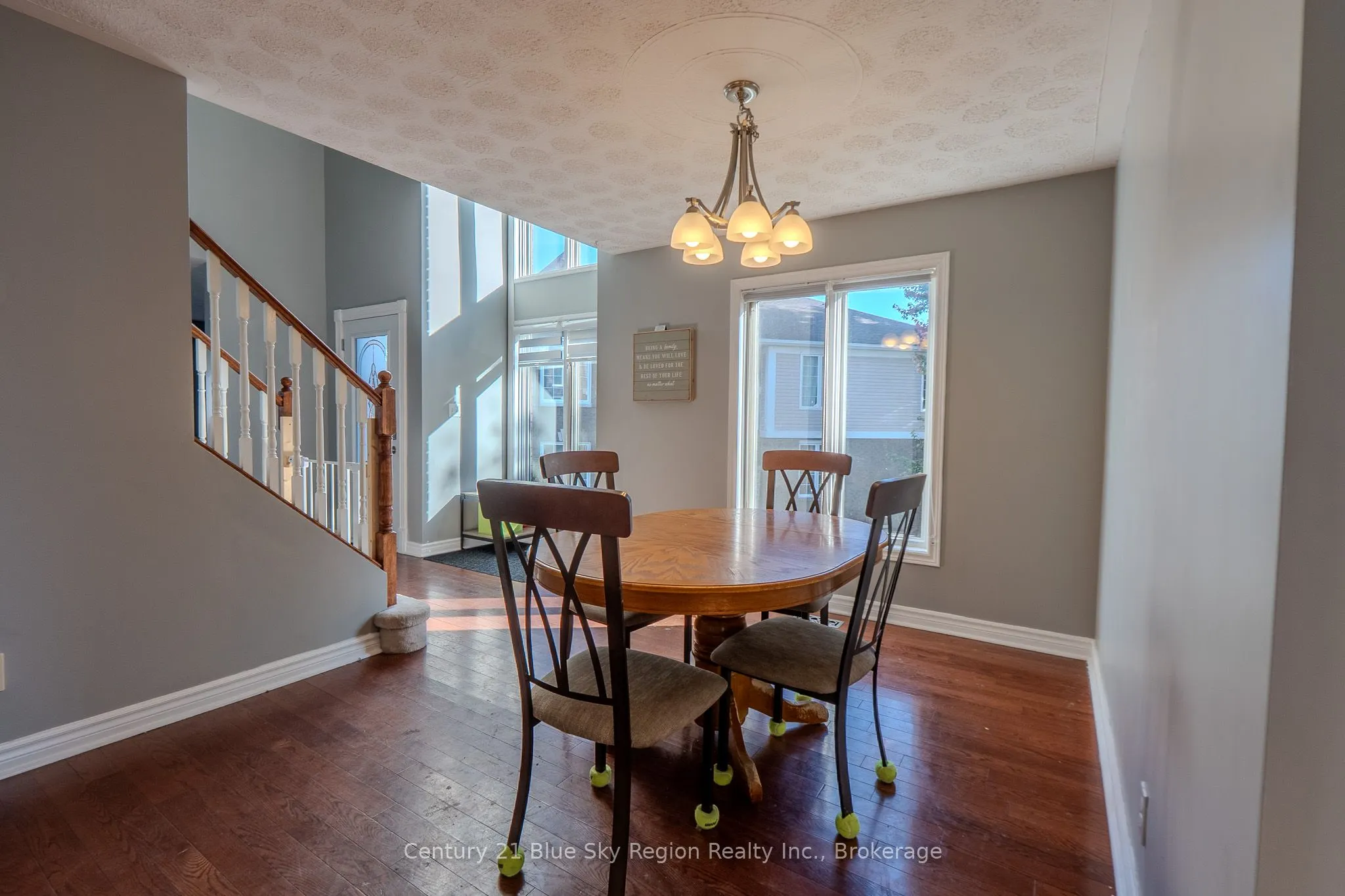 166 Cloverbrae Crescent