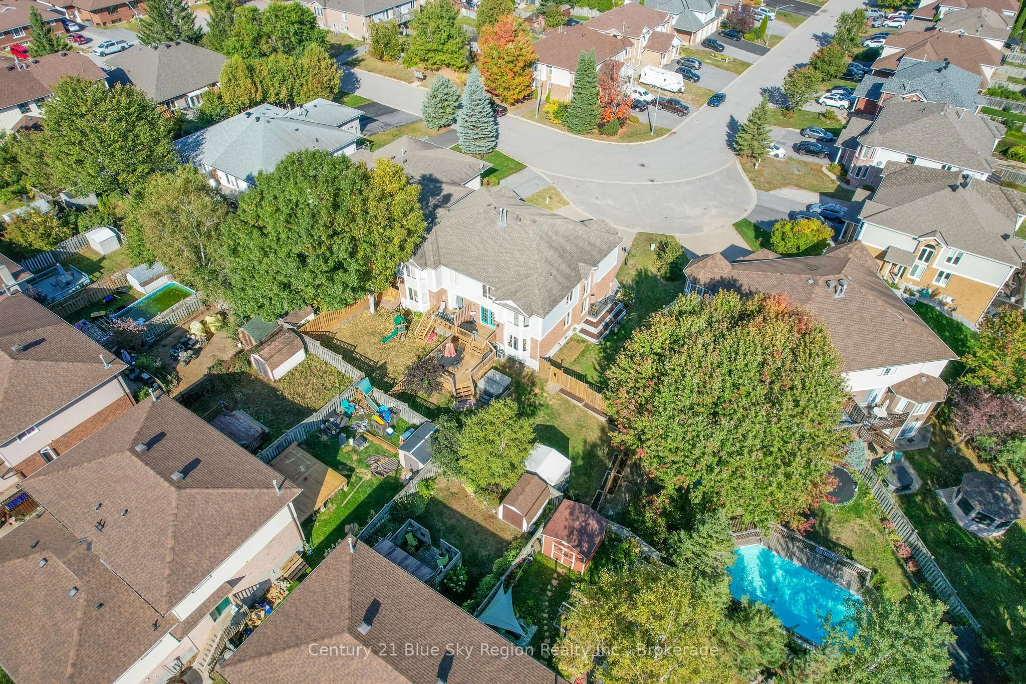 166 Cloverbrae Crescent