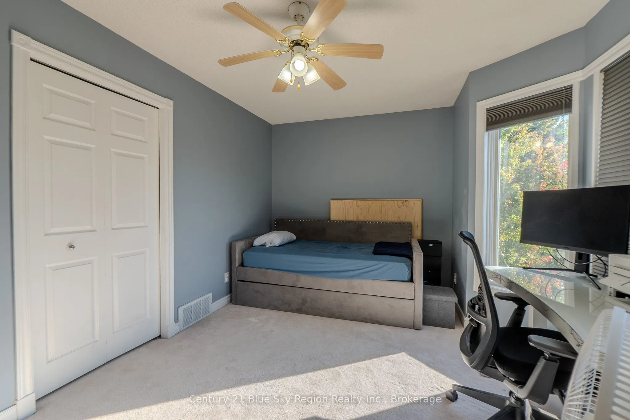 166 Cloverbrae Crescent