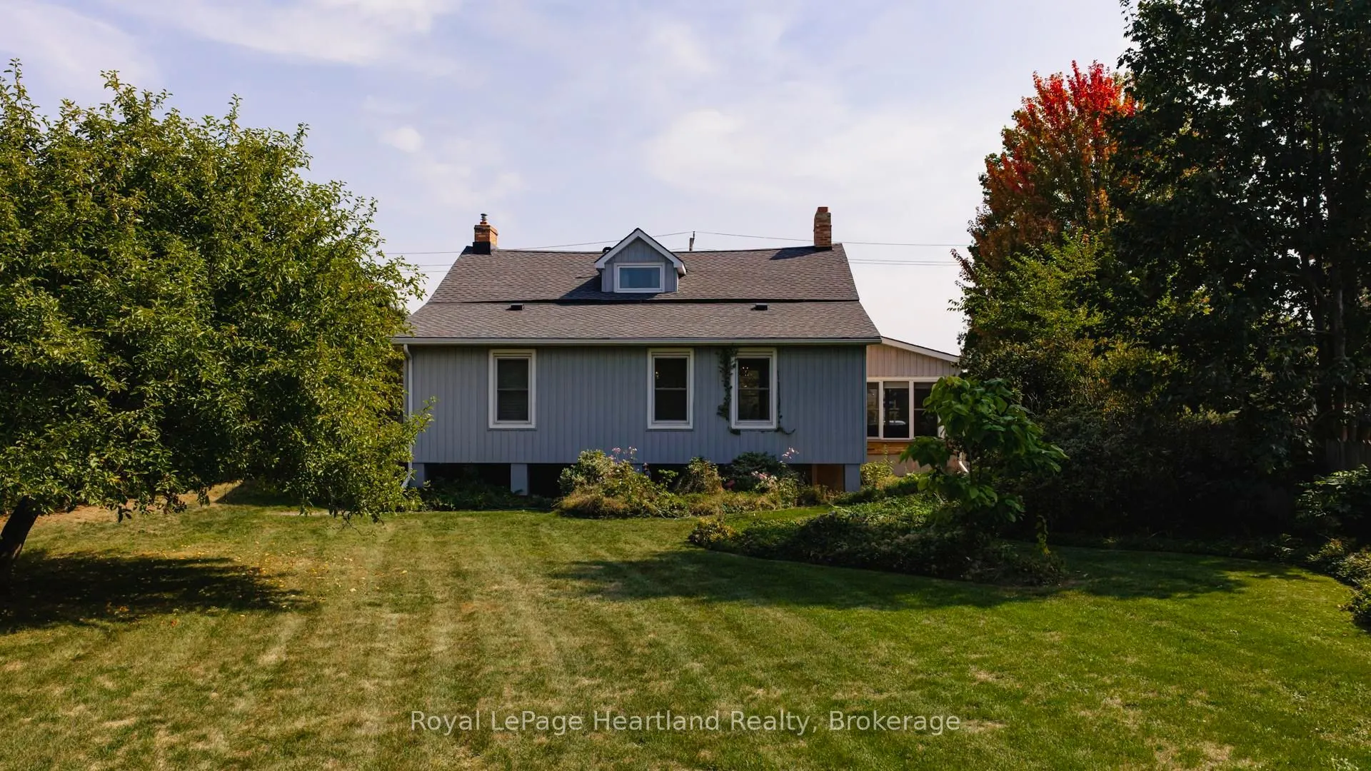 25 Wellington Street N