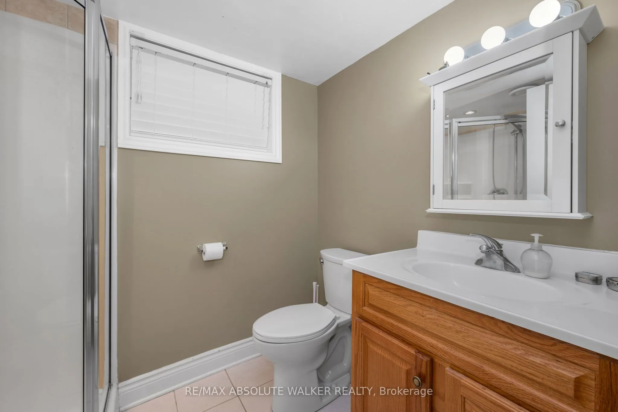 899 Maplewood Avenue
